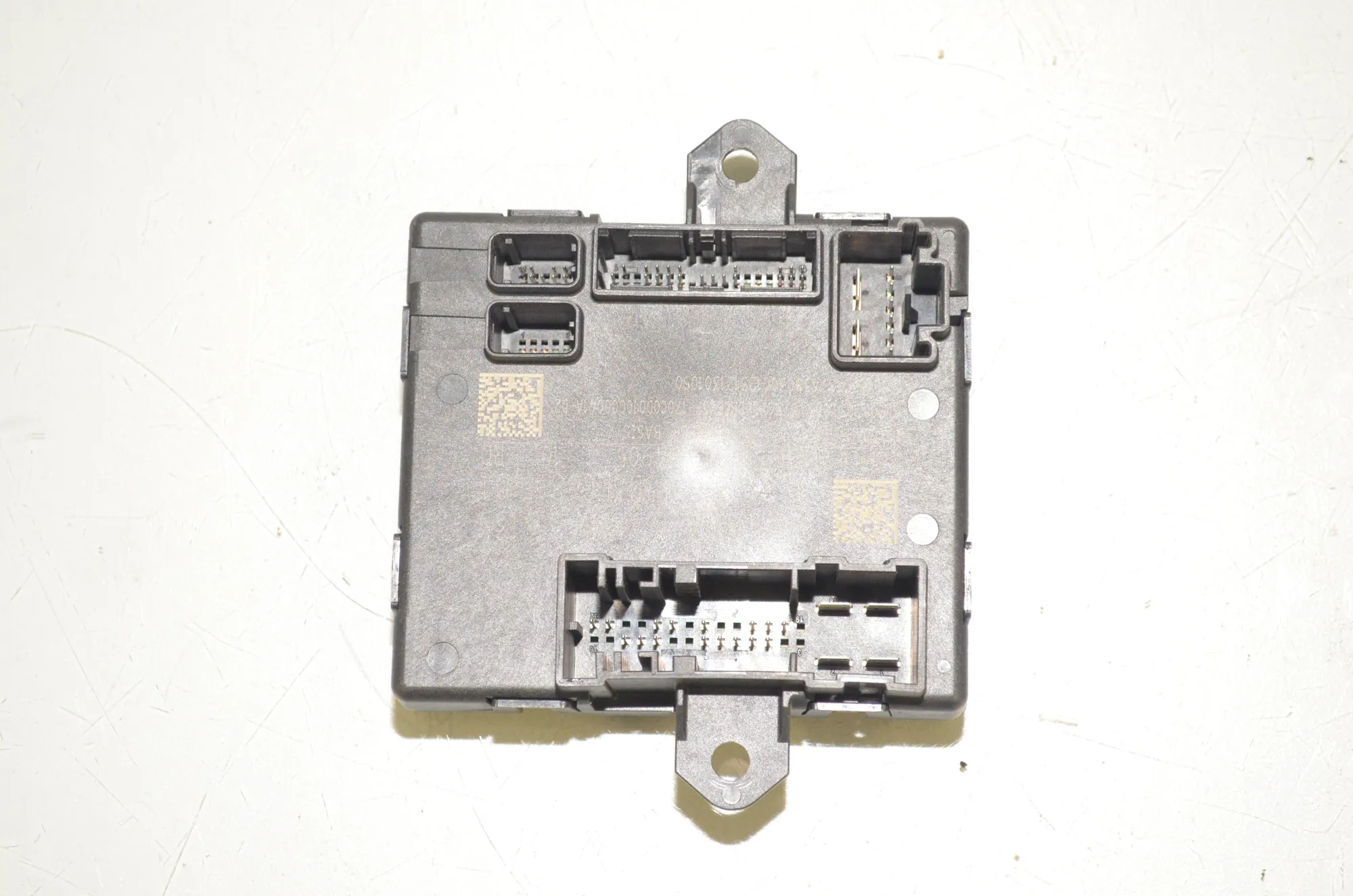 Other Control Units – OEM 5B3EC68 · BMW X1 (U11) (2022 - -) BMW X1 (U11) sDrive 18 i 2024