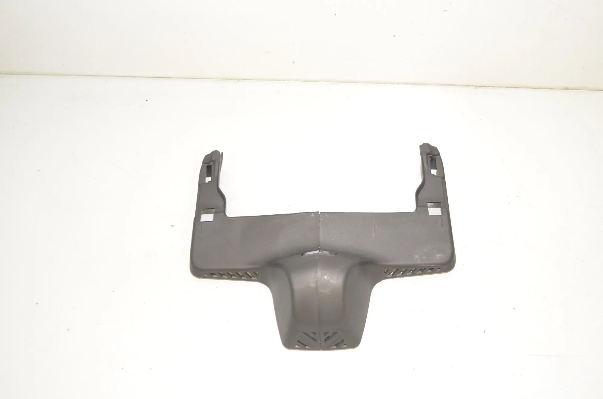 Interior Mirror Trim – OEM 9438765 · BMW X1 (U11) (2022 - -) BMW X1 (U11) sDrive 18 i 2024