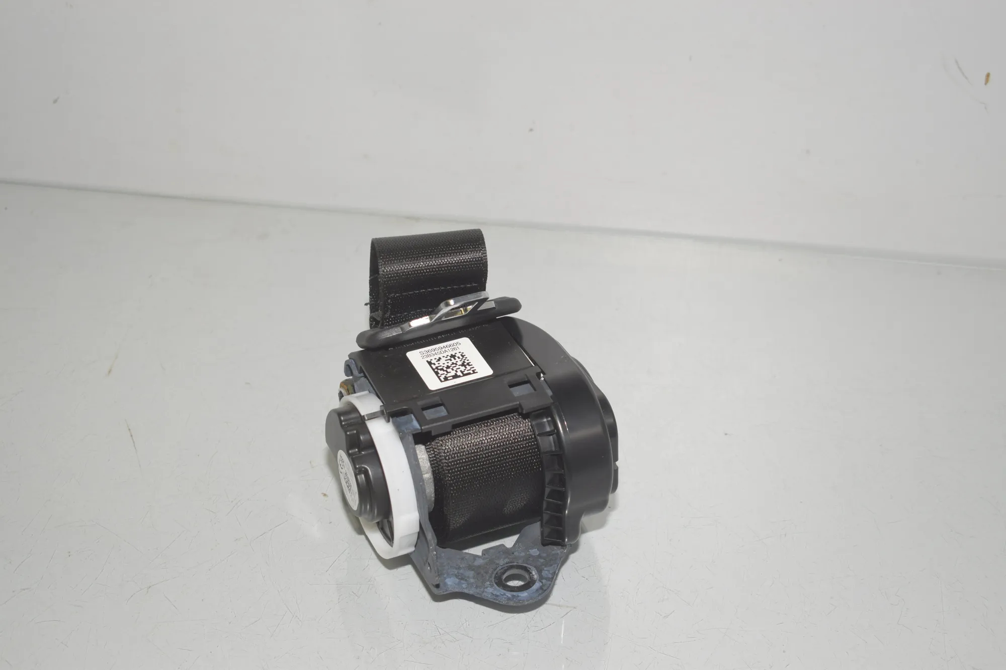Rear Right Seatbelt – OEM 6959466 · BMW X1 (U11) (2022 - -) BMW X1 (U11) sDrive 18 i 2024 – 2