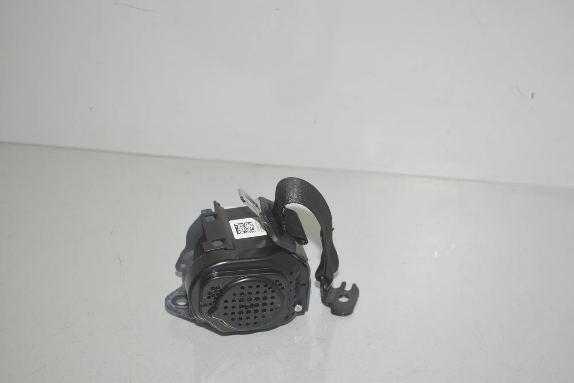 Rear Right Seatbelt – OEM 6959466 · BMW X1 (U11) (2022 - -) BMW X1 (U11) sDrive 18 i 2024 – 3