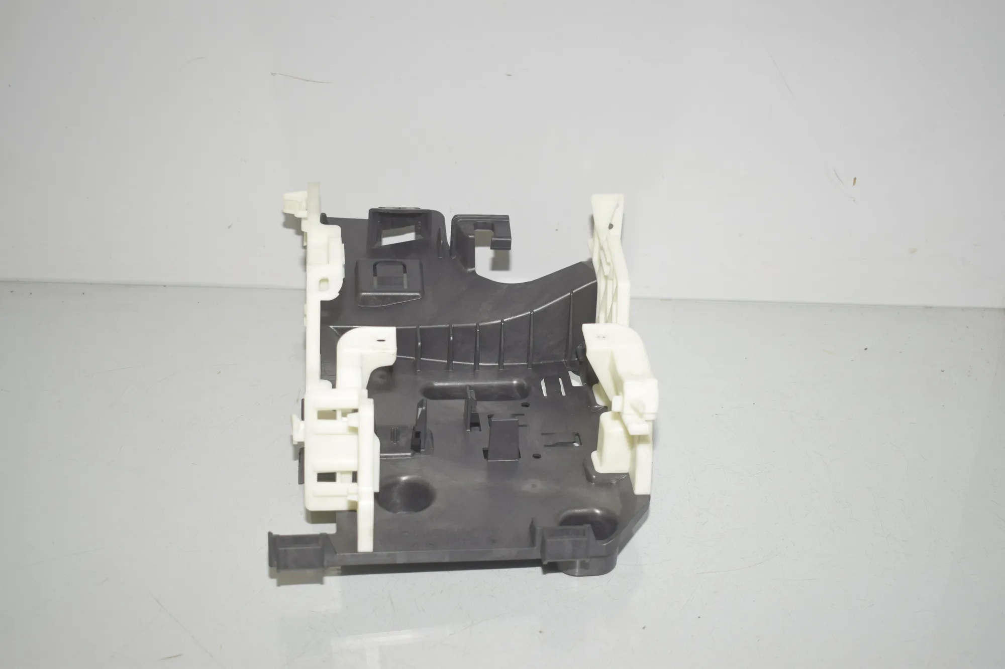 Bracket – OEM 5A0D129 · BMW X1 (U11) (2022 - -) BMW X1 (U11) sDrive 18 i 2024