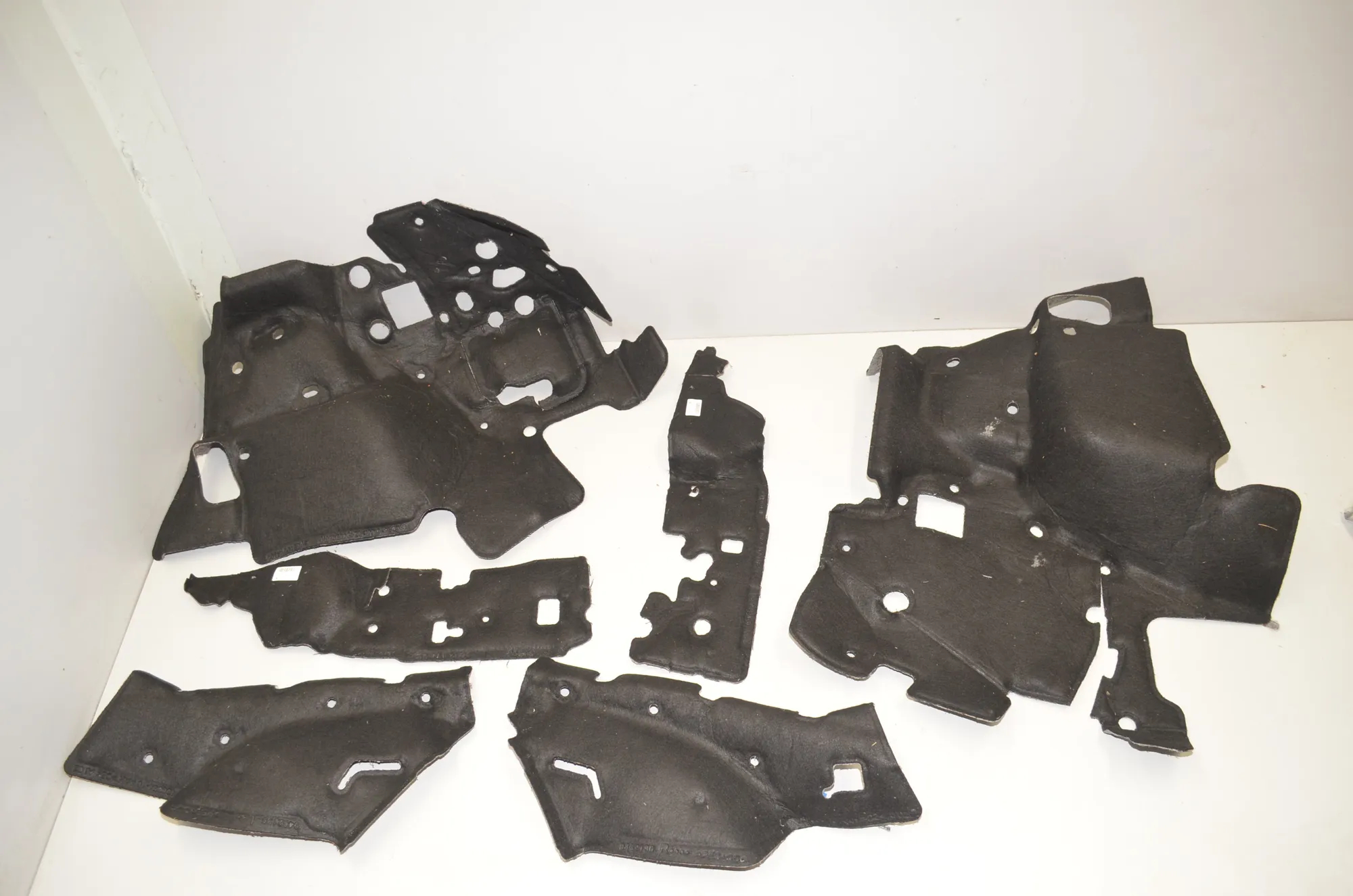 Sound Insulation – OEM 9462025 · BMW X1 (U11) (2022 - -) BMW X1 (U11) sDrive 18 i 2024