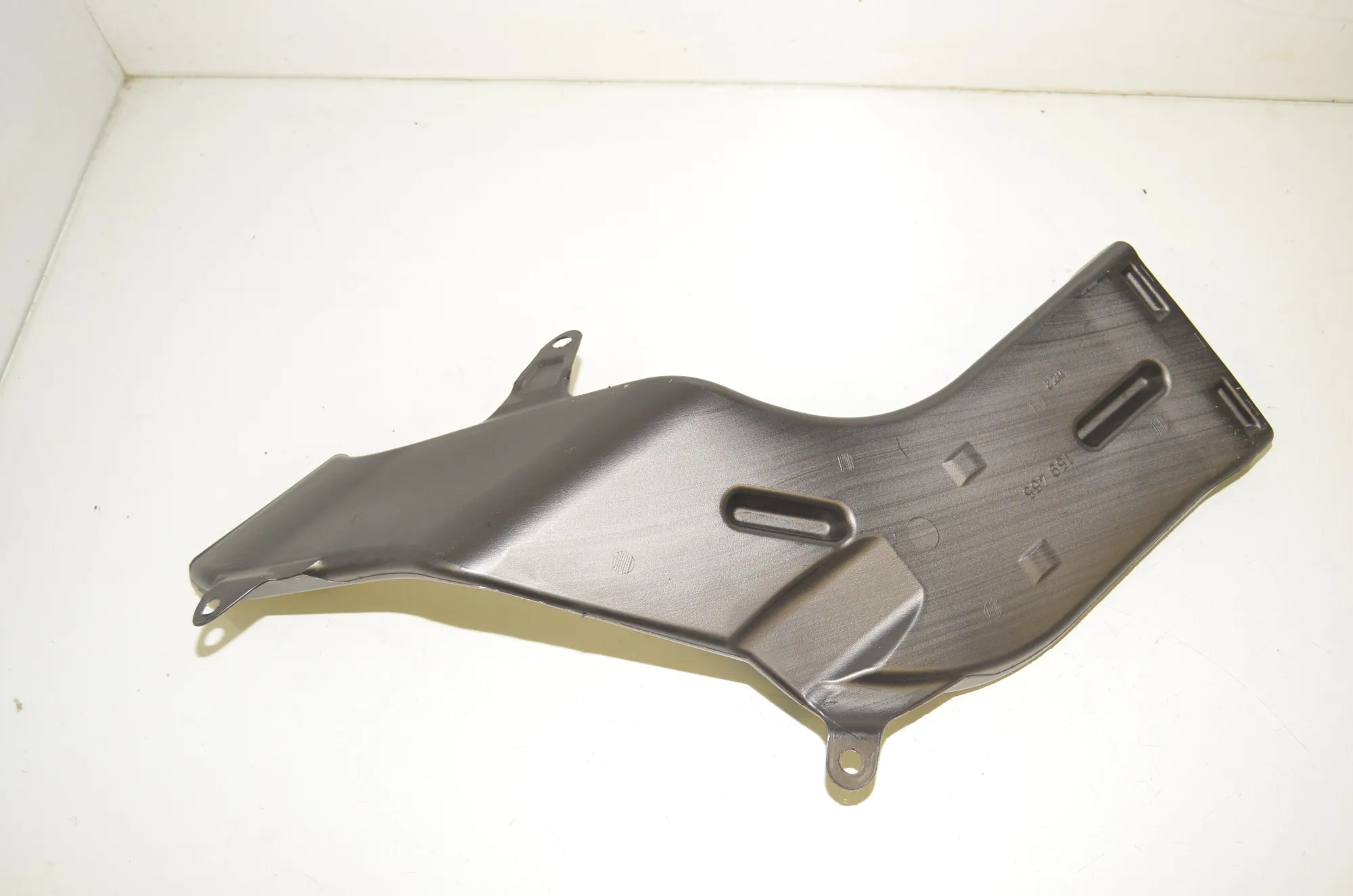 Interior Air Duct Channel – OEM 7307882 · BMW X1 (U11) (2022 - -) BMW X1 (U11) sDrive 18 i 2024 – 4