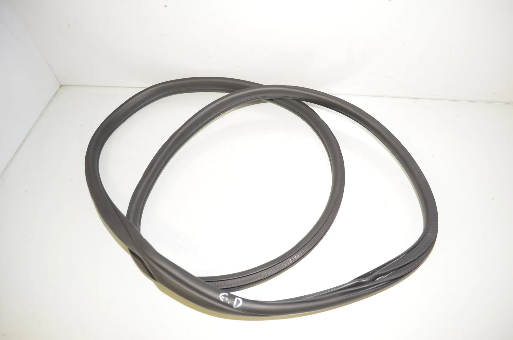 Rear Right Door Seal Rubber – OEM 5A2E816 · BMW X1 (U11) (2022 - -) BMW X1 (U11) sDrive 18 i 2024