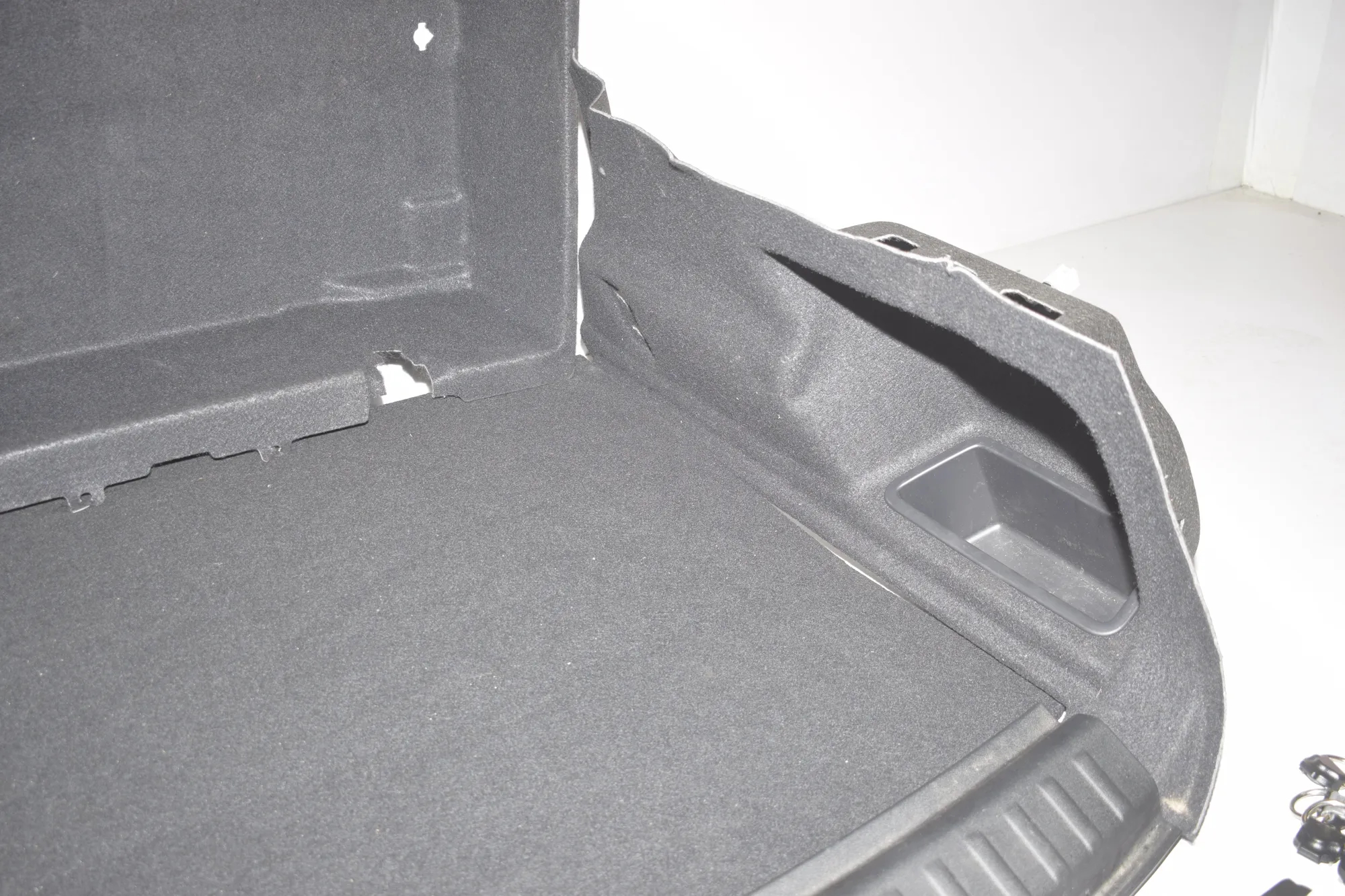 Trunk Trim Kit – OEM 7952336 · BMW X1 (U11) (2022 - -) BMW X1 (U11) sDrive 18 i 2024 – 5