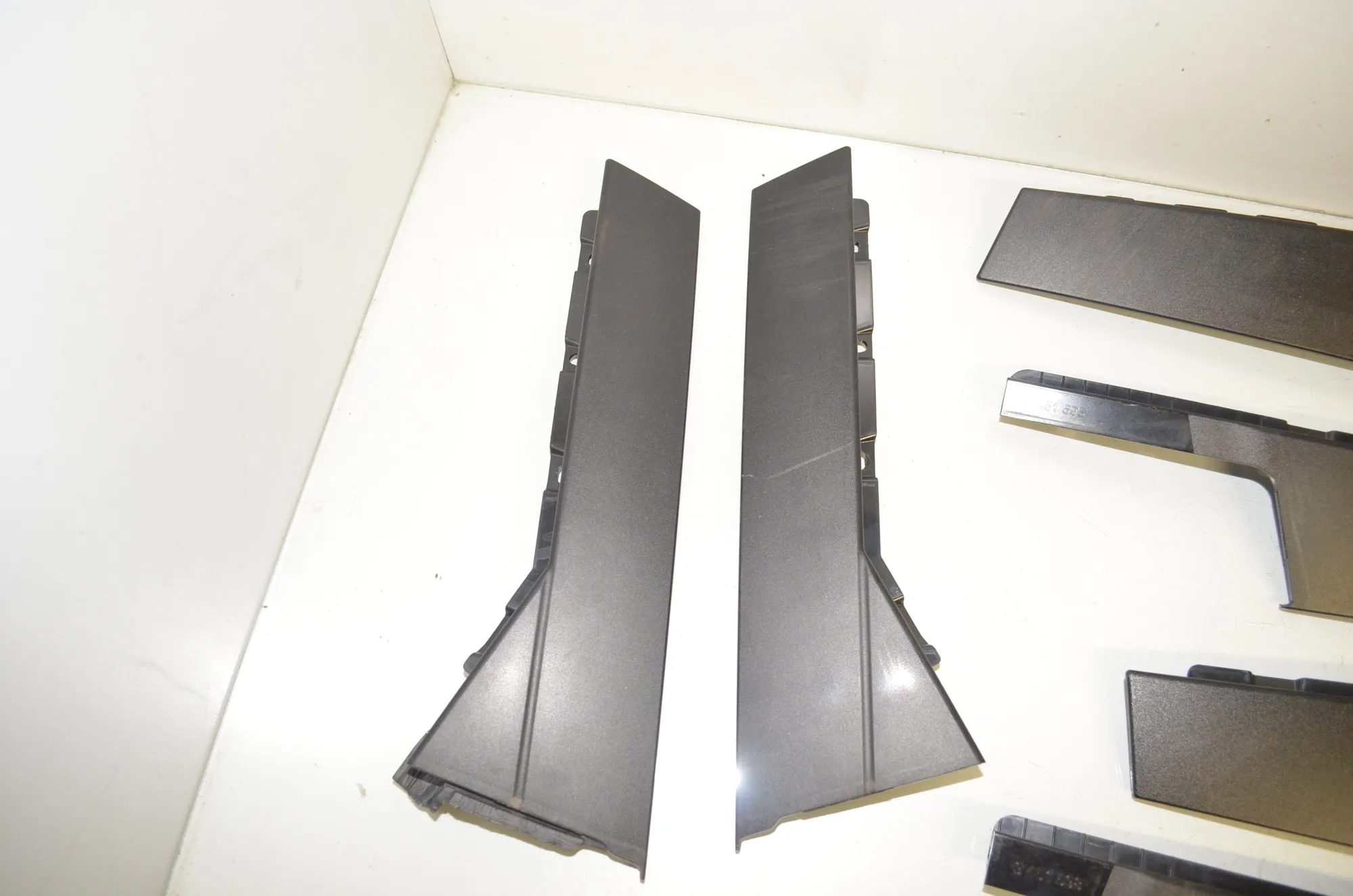 Exterior Trim Kit – OEM 9451603 · BMW X1 (U11) (2022 - -) BMW X1 (U11) sDrive 18 i 2024 – 3