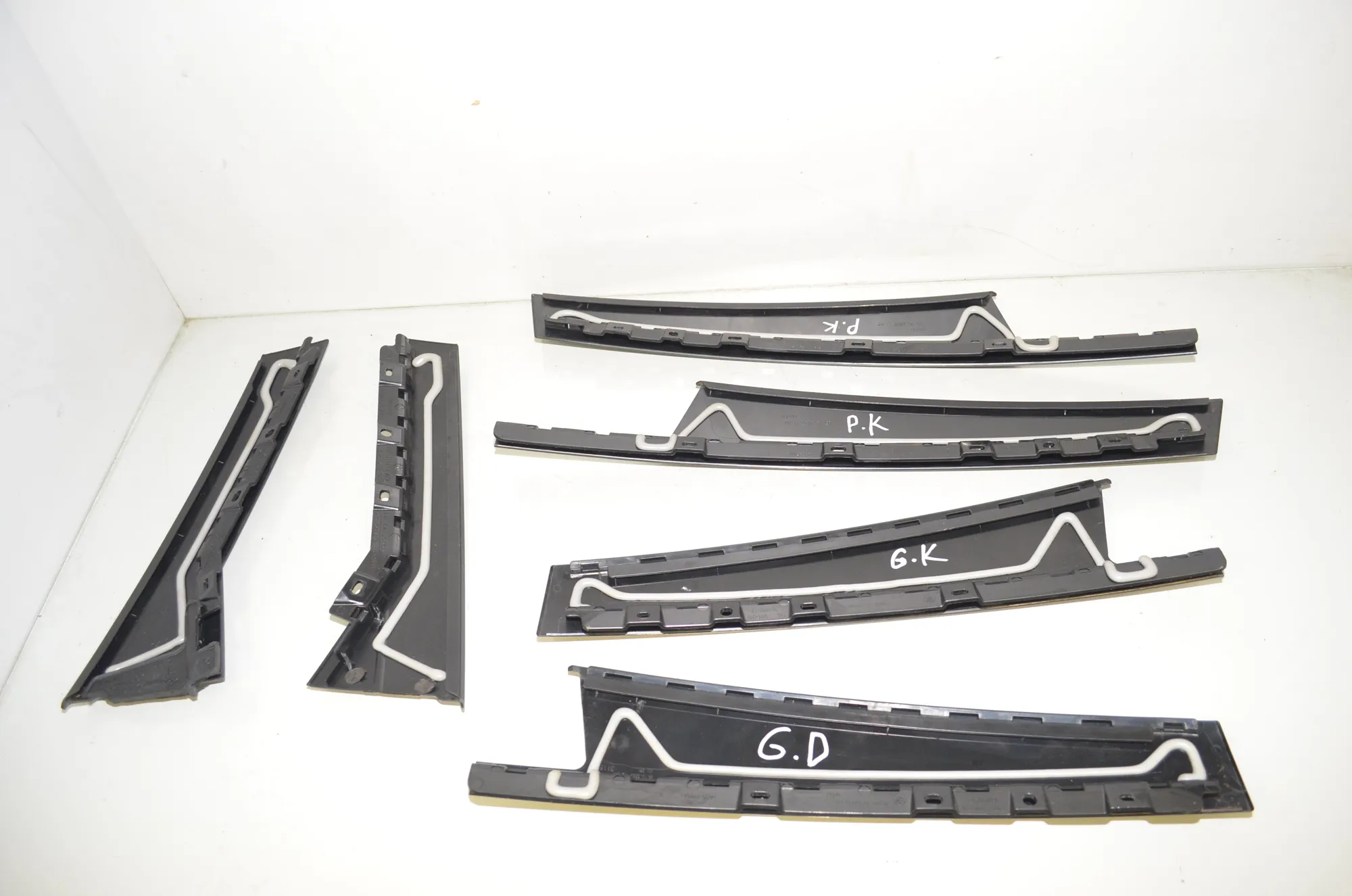 Exterior Trim Kit – OEM 9451603 · BMW X1 (U11) (2022 - -) BMW X1 (U11) sDrive 18 i 2024 – 4