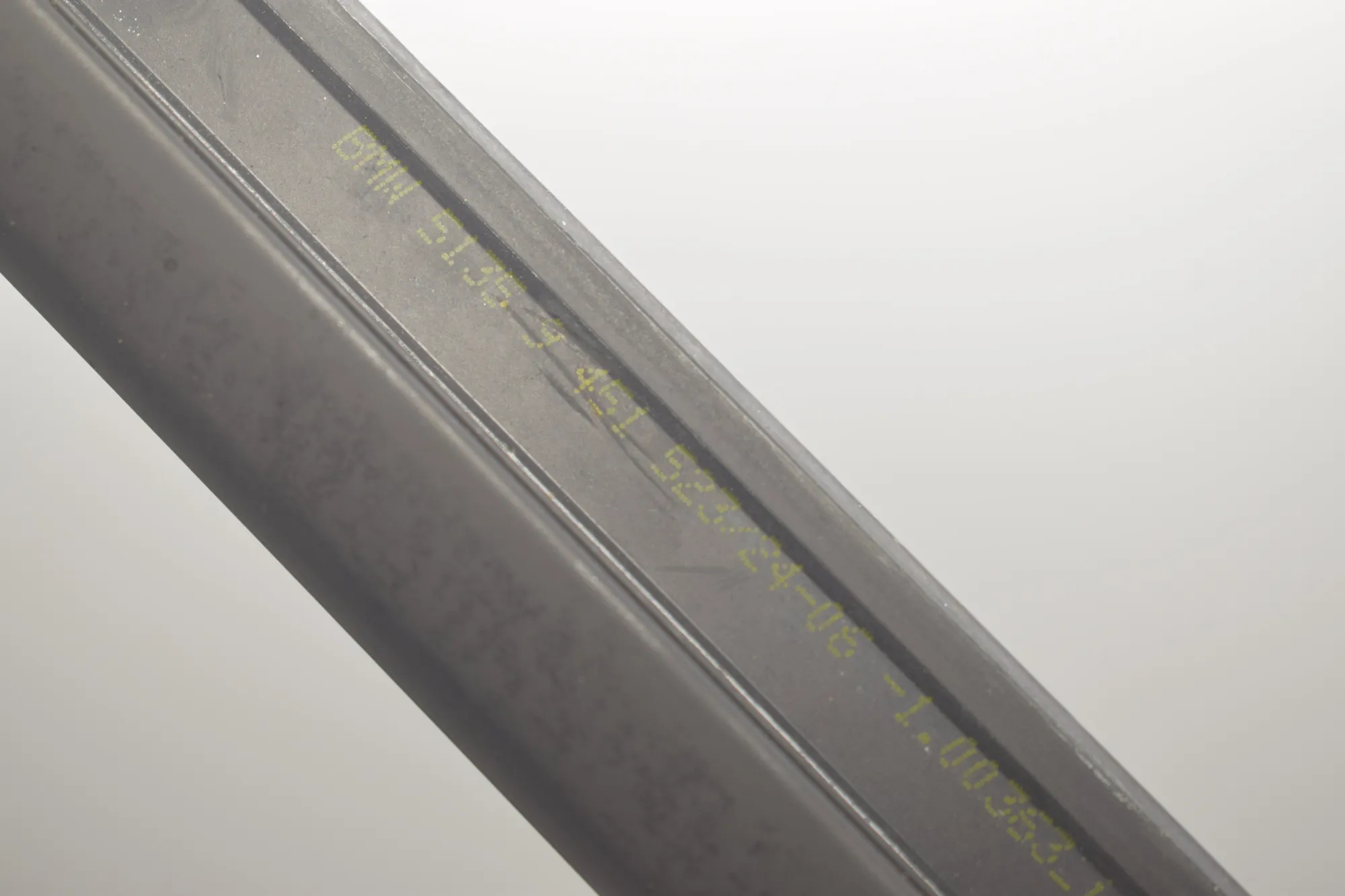 Rear Left Door Window Strip – OEM 9451523 · BMW X1 (U11) (2022 - -) BMW X1 (U11) sDrive 18 i 2024 – 5