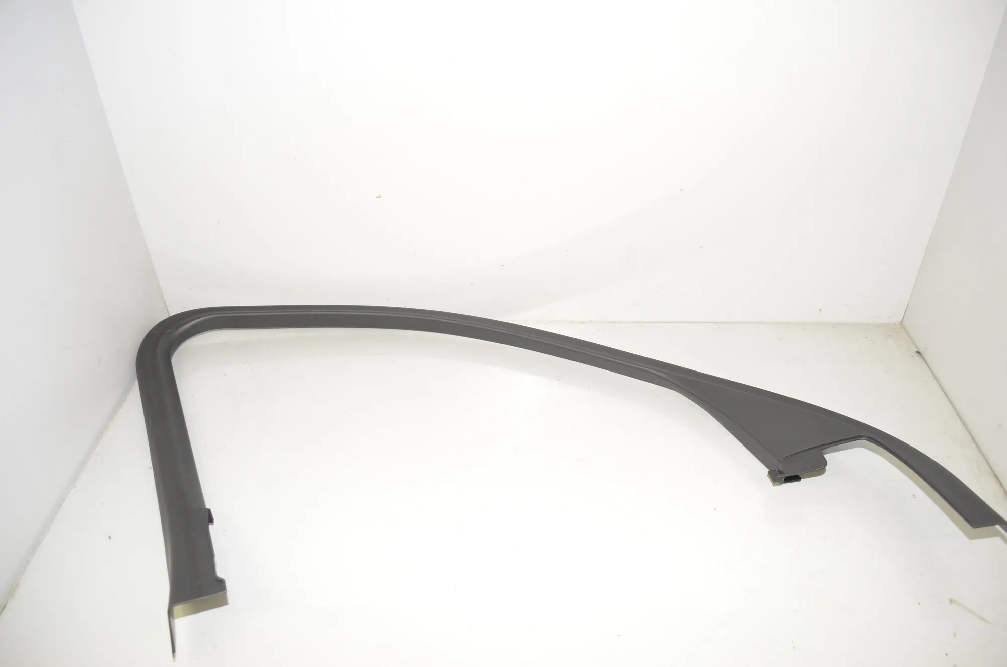 Front Left Door Panel – OEM 9423217 · BMW X1 (U11) (2022 - -) BMW X1 (U11) sDrive 18 i 2024