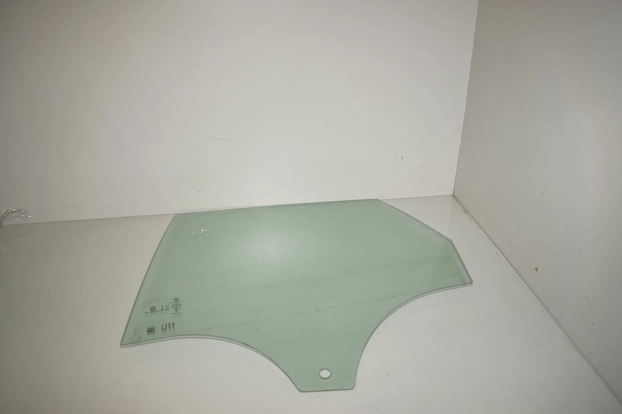 Rear Left Door Window – OEM 9879327 · BMW X1 (U11) (2022 - -) BMW X1 (U11) sDrive 18 i 2024 – 2