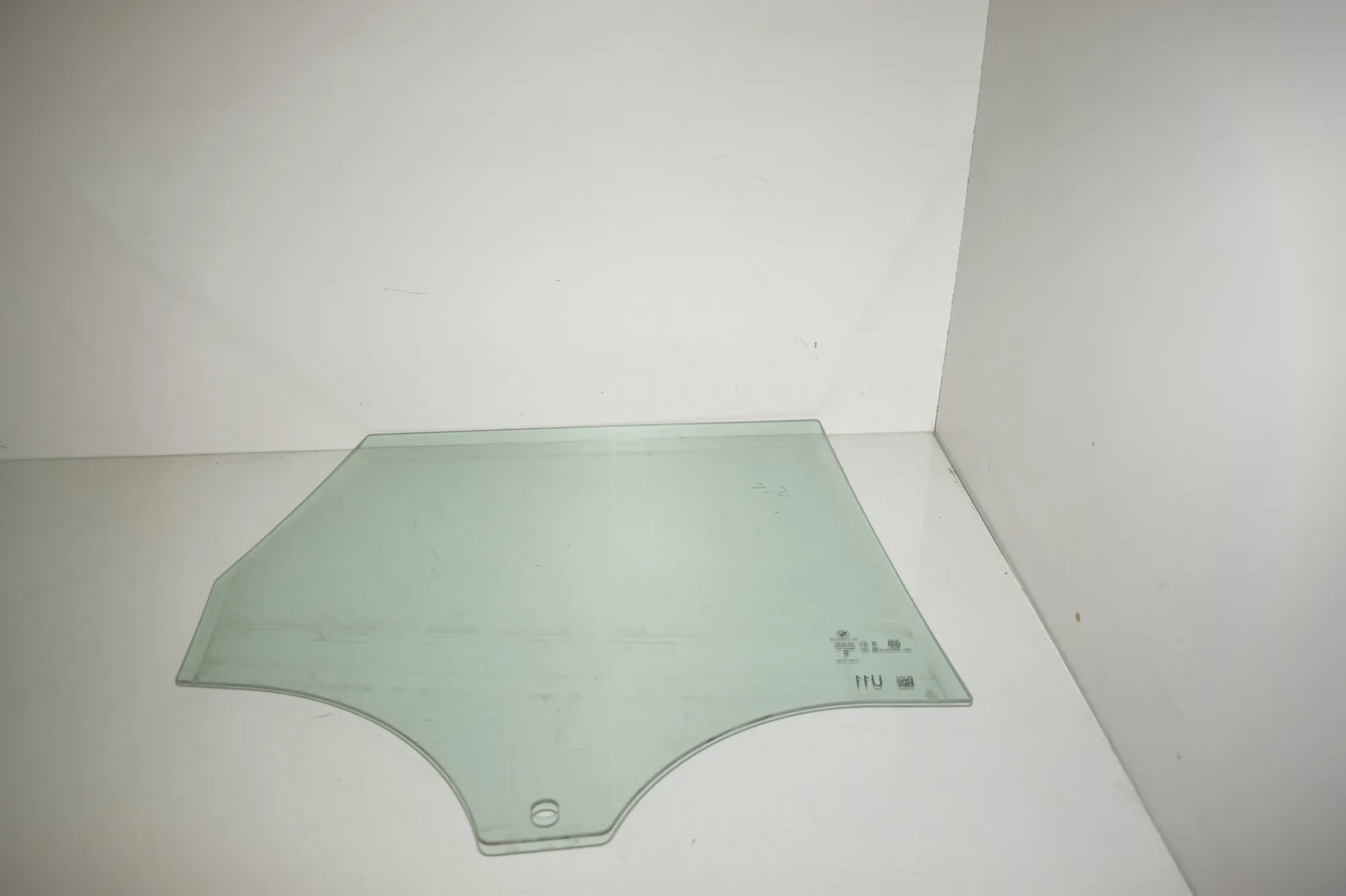 Rear Left Door Window – OEM 9879327 · BMW X1 (U11) (2022 - -) BMW X1 (U11) sDrive 18 i 2024 – 3