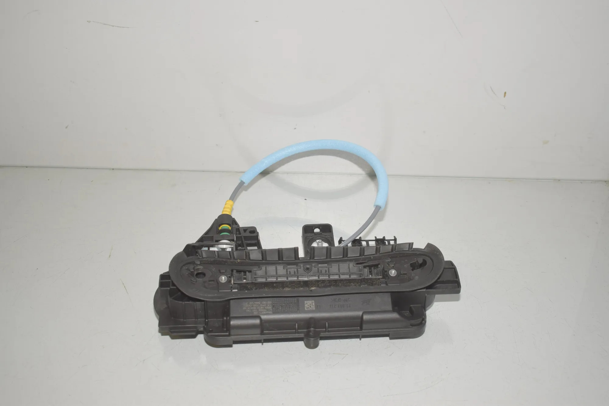 Rear Left Door Interior Handle Frame – OEM 5A68EF1 · BMW X1 (U11) (2022 - -) BMW X1 (U11) sDrive 18 i 2024 – 4