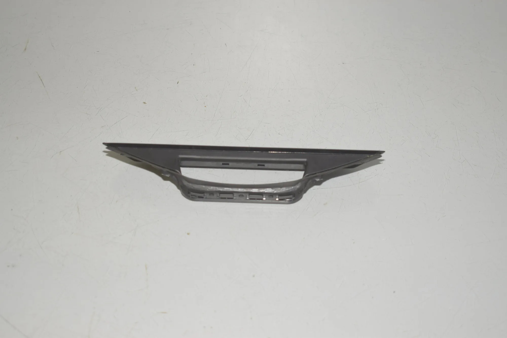 Front Right Door Exterior Handle – OEM 5A70F28 · BMW X1 (U11) (2022 - -) BMW X1 (U11) sDrive 18 i 2024 – 3