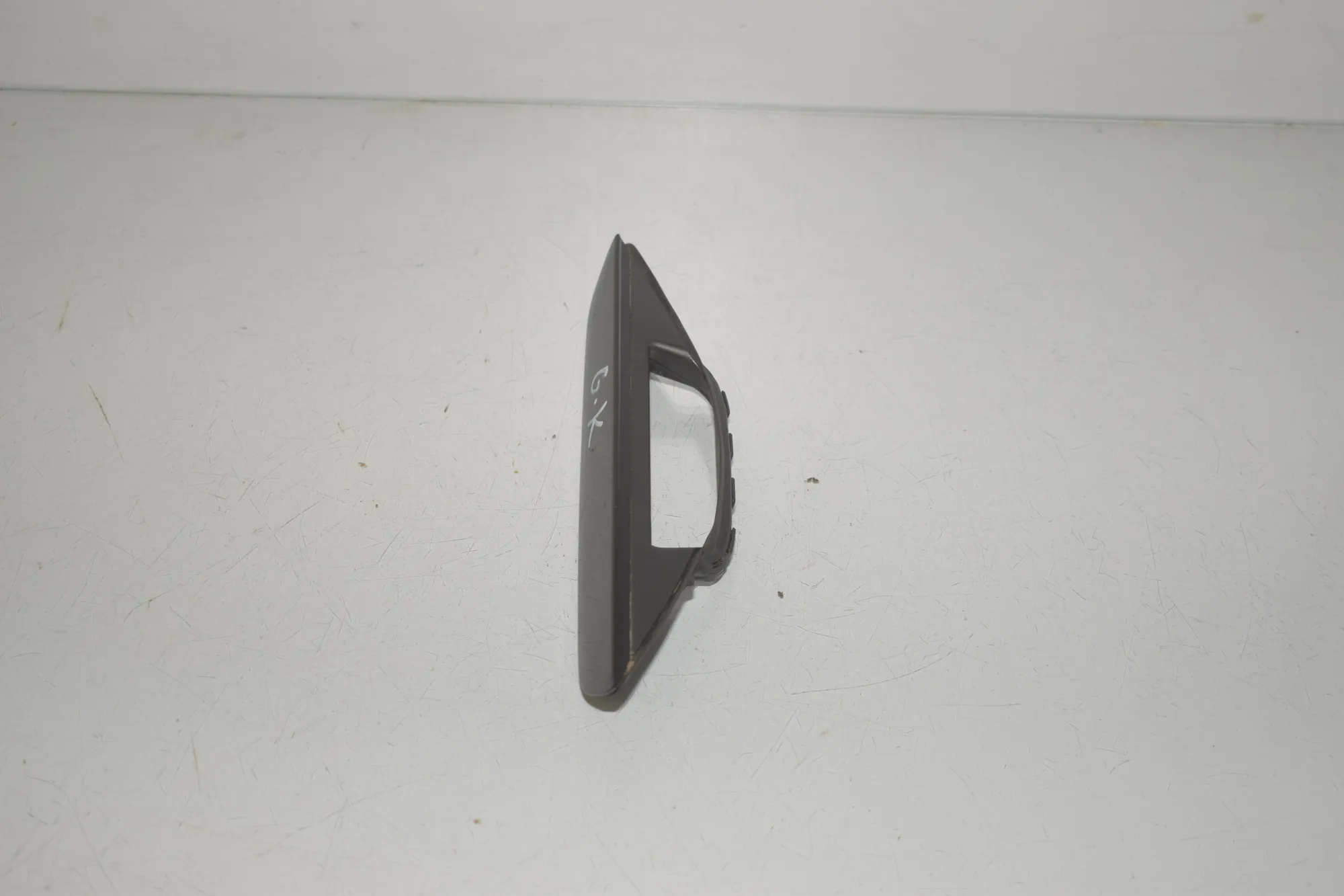 Rear Left Door Exterior Handle – OEM 5A70F28 · BMW X1 (U11) (2022 - -) BMW X1 (U11) sDrive 18 i 2024 – 2