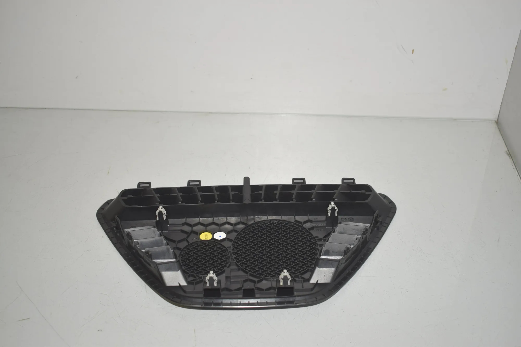 Loudspeaker Cover – OEM 9461459 · BMW X1 (U11) (2022 - -) BMW X1 (U11) sDrive 18 i 2024 – 3