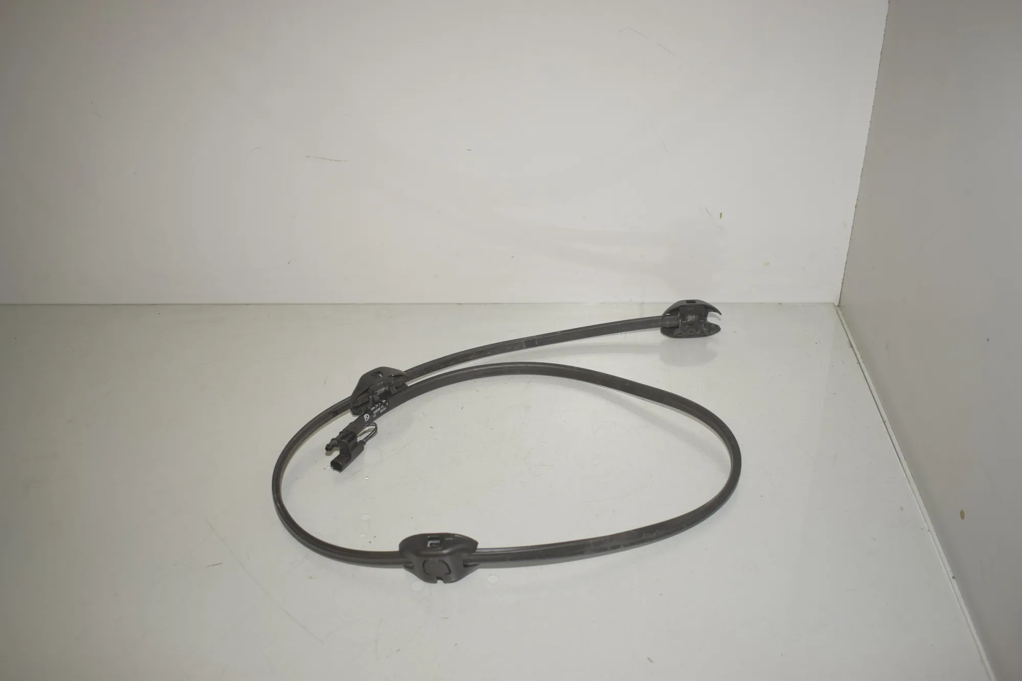 Windshield Nozzle Jet – OEM 9478827 · BMW X1 (U11) (2022 - -) BMW X1 (U11) sDrive 18 i 2024 – 4