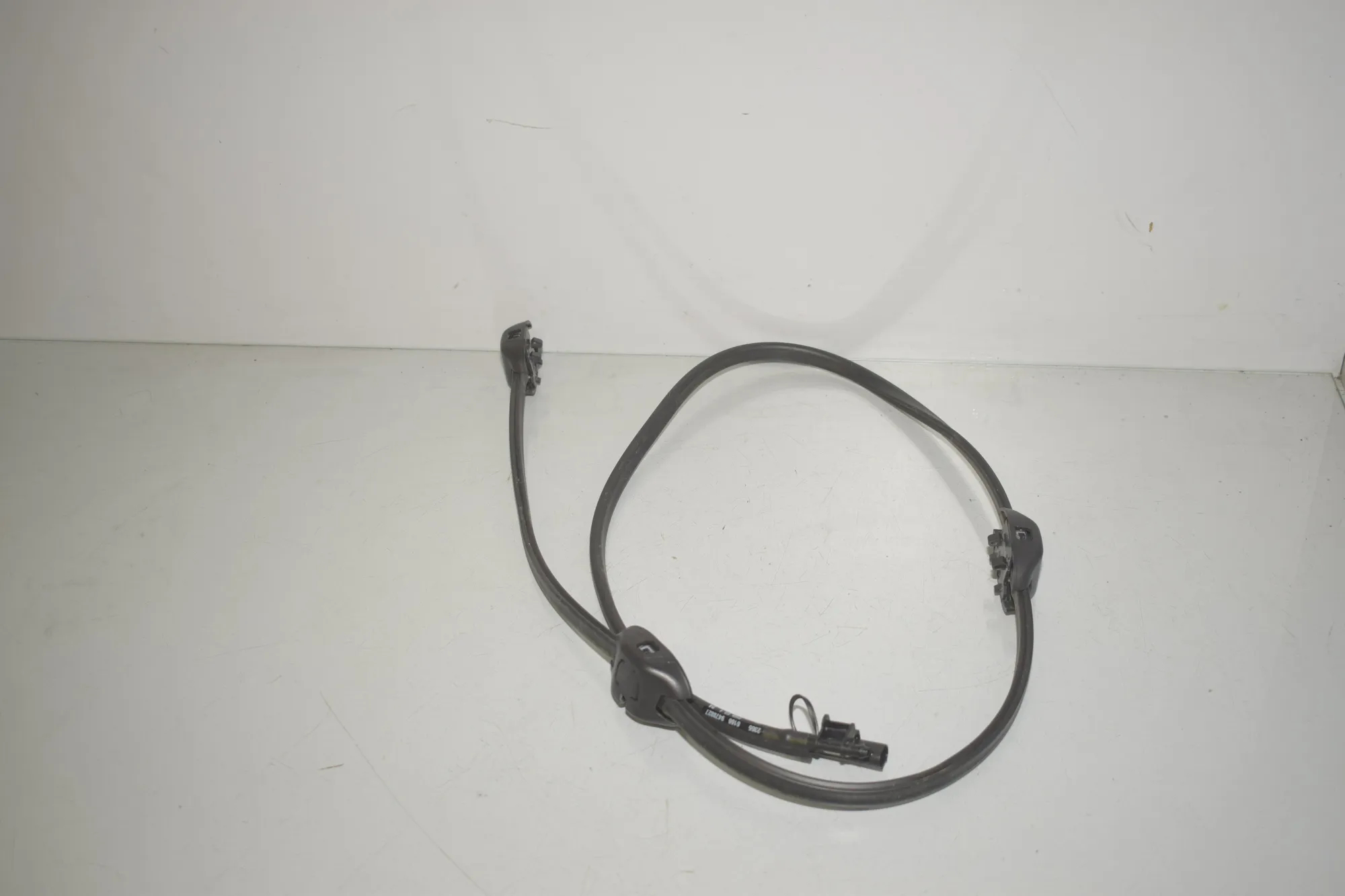 Windshield Nozzle Jet – OEM 9478827 · BMW X1 (U11) (2022 - -) BMW X1 (U11) sDrive 18 i 2024 – 2