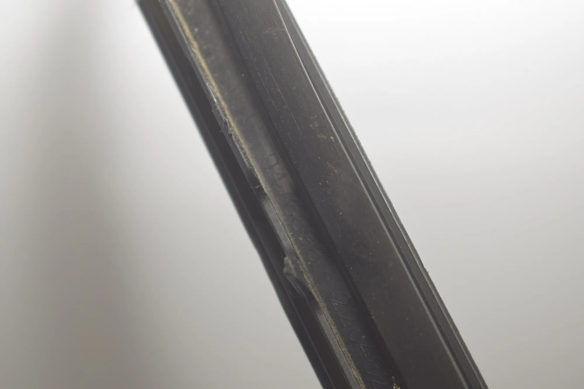 Windshield Left Vertical Trim – OEM 9478897 · BMW X1 (U11) (2022 - -) BMW X1 (U11) sDrive 18 i 2024 – 6