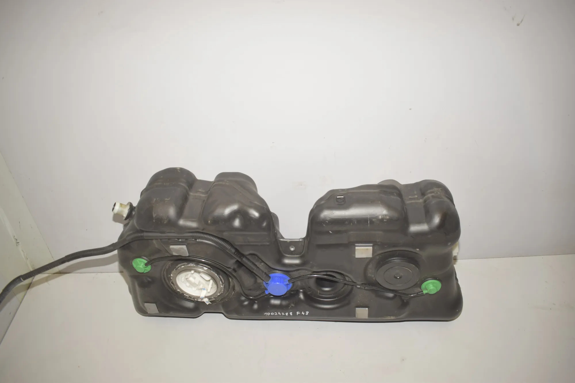 Fuel Tank – OEM 7453429 · BMW X1 (F48) xDrive 25 i 2020 – 3