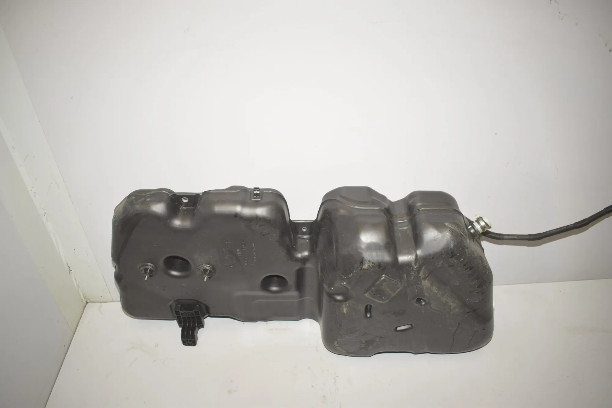 Fuel Tank – OEM 5A44A10 · BMW X1 (U11) (2022 - -) BMW X1 (U11) sDrive 18 i 2024 – 3