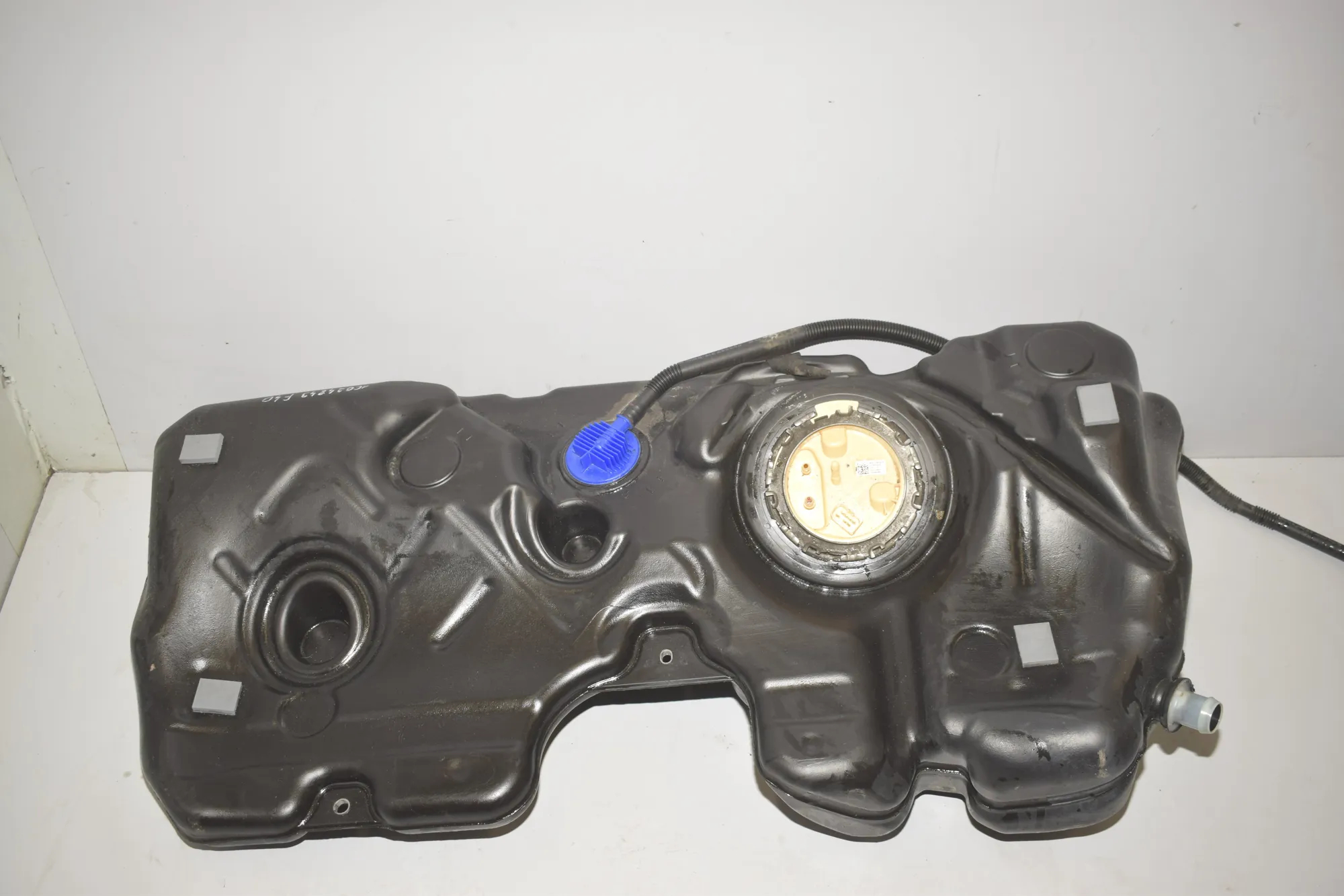 Fuel Tank – OEM 9895428 · BMW 1 (F40) (2019 - -) (F40)118d 2022