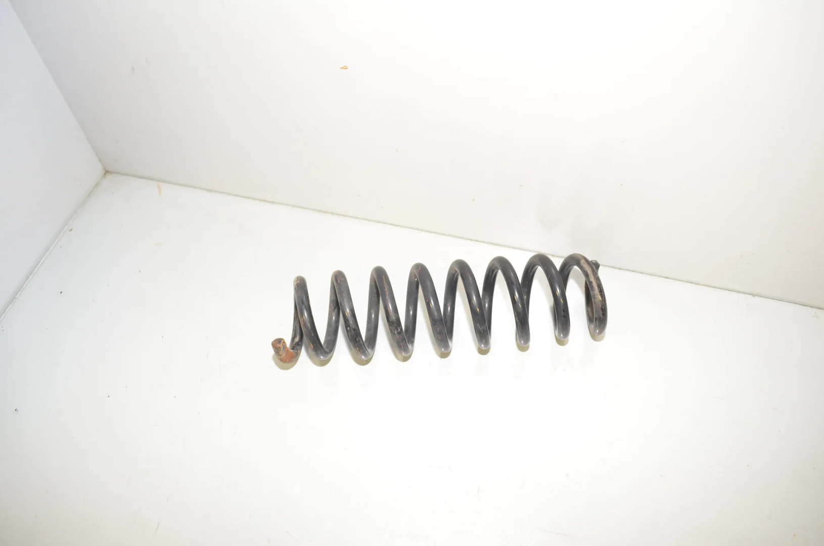 Rear Right Coil Spring – OEM 6851725 · BMW 3 (F30, F80) 328 i 2014 – 2