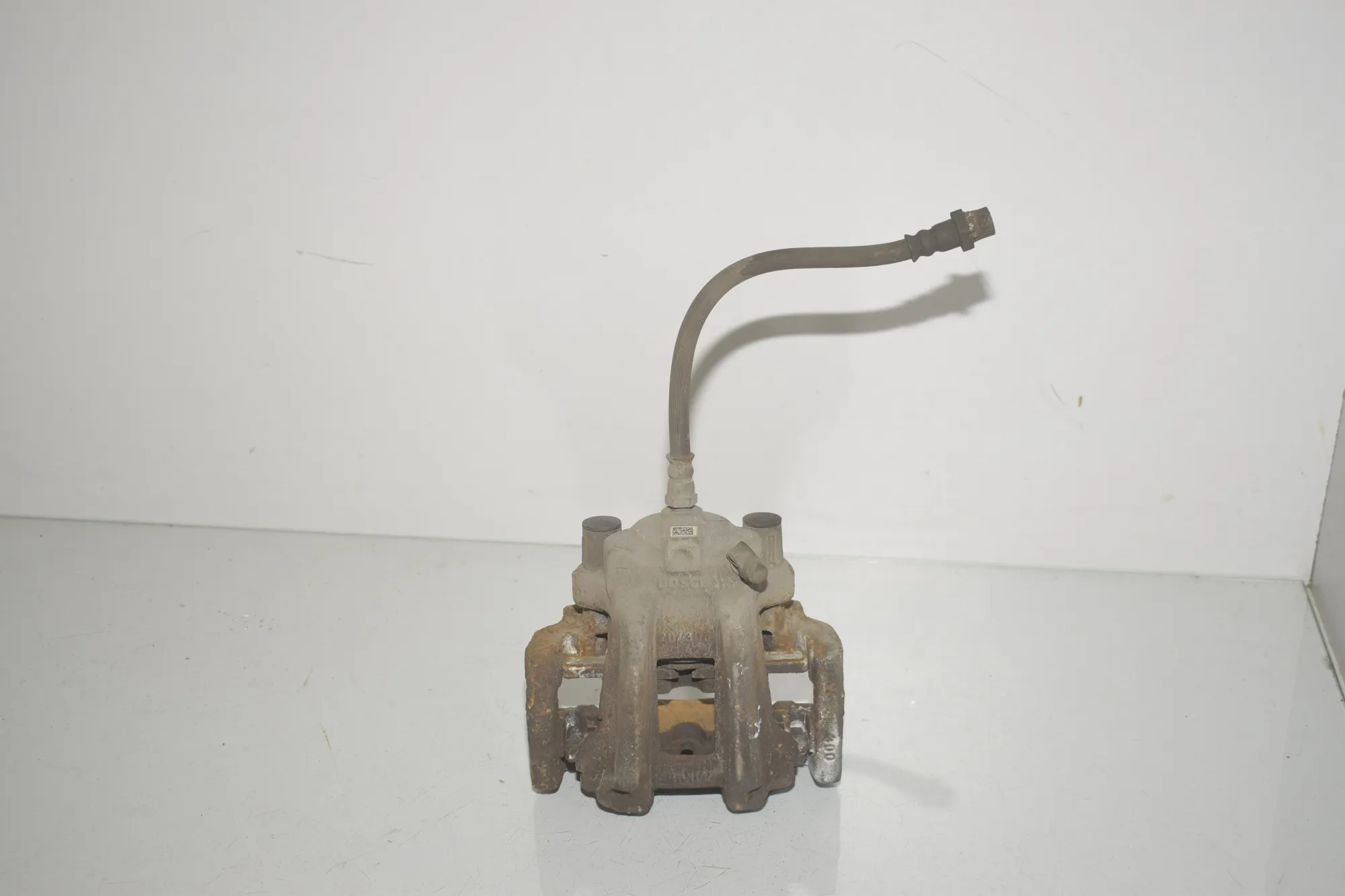 Rear Right Brake Caliper – OEM 6850970 · BMW 3 (F30, F80) 328 i 2014