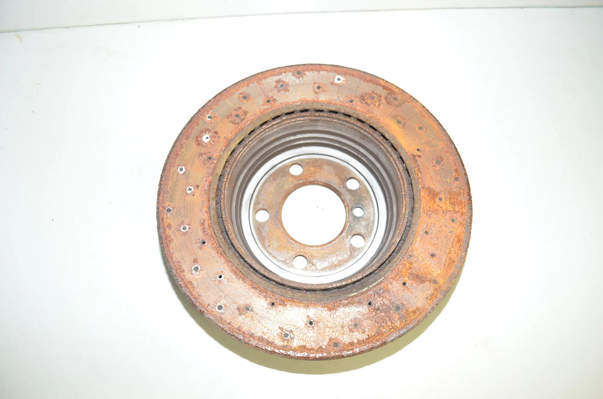 Rear Left Brake Disc – OEM 6864899 · BMW 3 Touring (F31) 330 d 2013 – 3