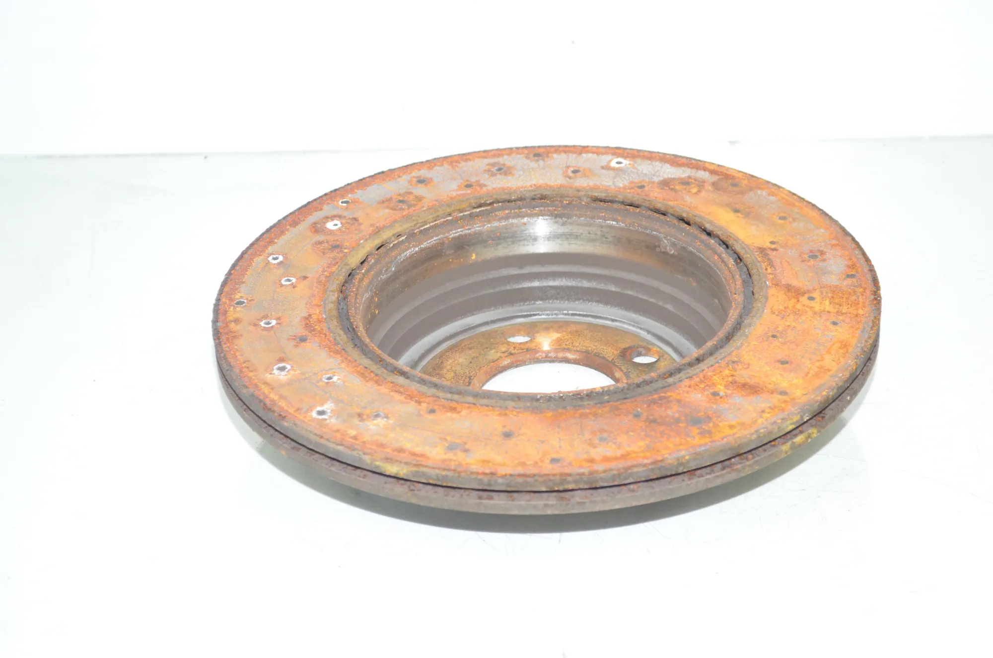 Rear Left Brake Disc – OEM 6864899 · BMW 3 Touring (F31) 330 d 2013 – 4