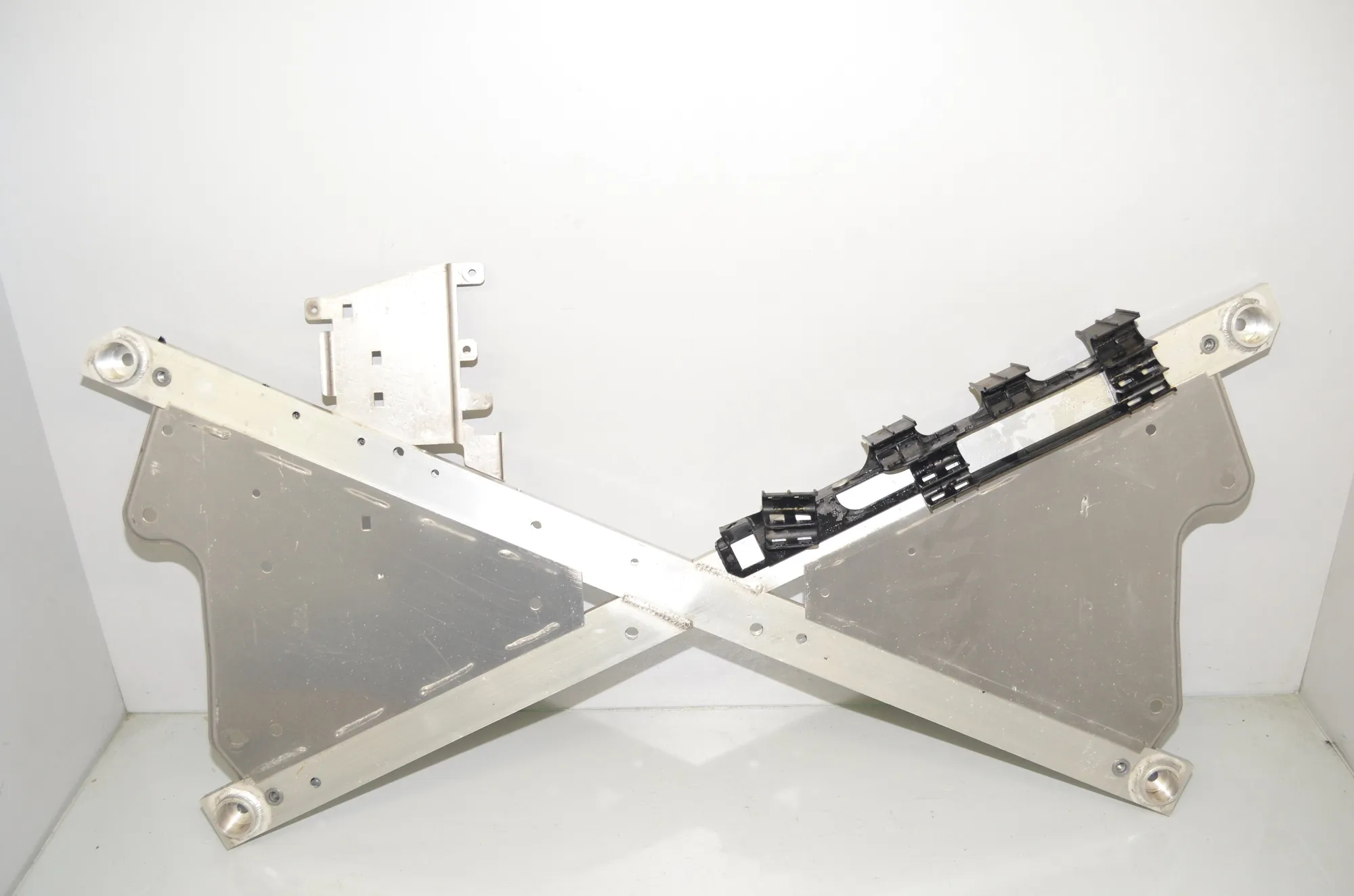 Other Body Parts – OEM 6879520 · BMW i3 (I01) Electric 2019 – 2