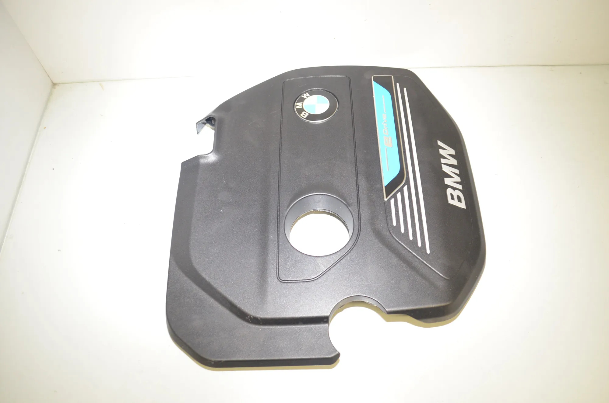 Engine Cover – OEM 8604754 · BMW 2 Active Tourer (F45) 225 xe 2018 – 2