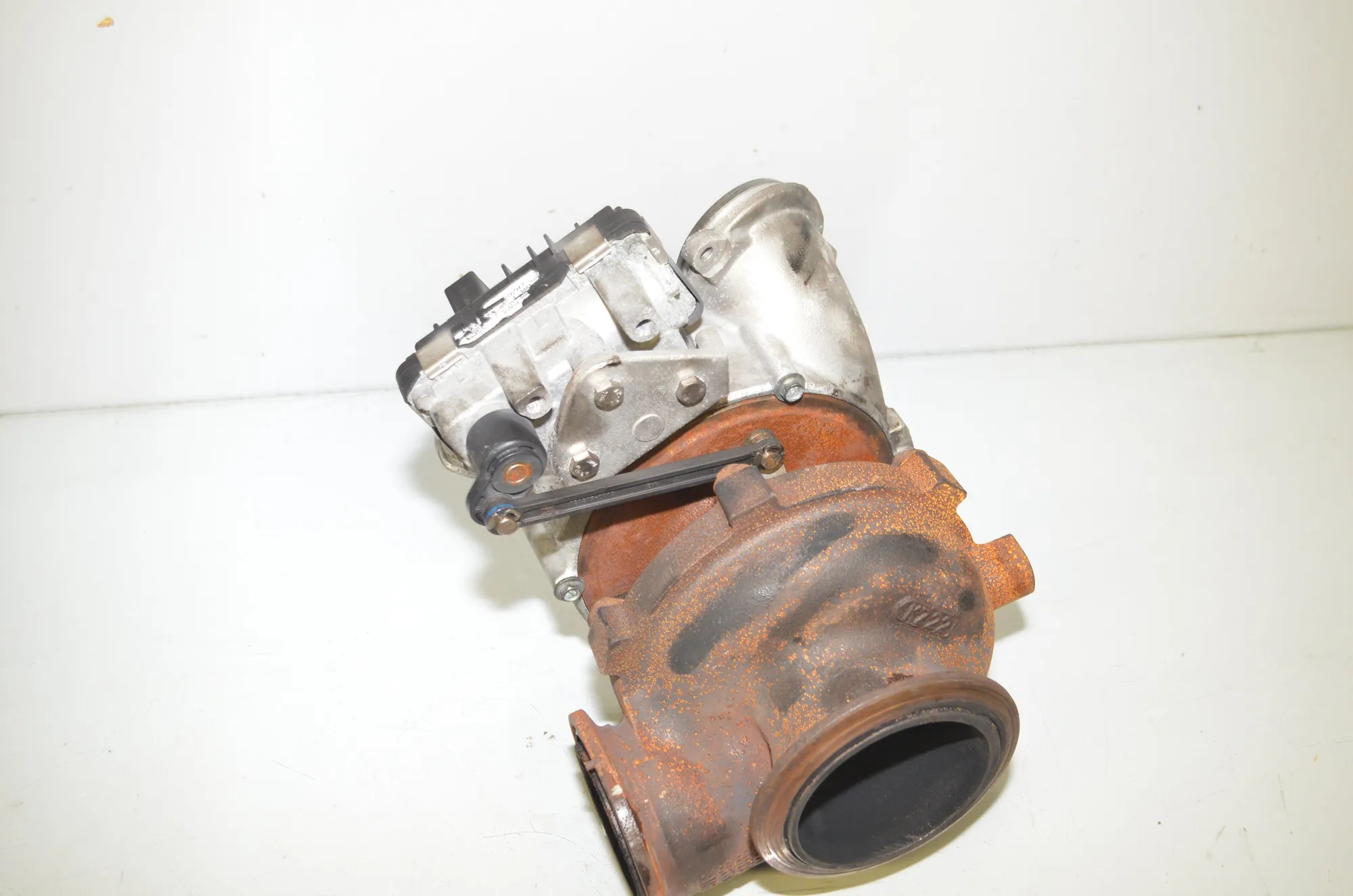 Turbocharger – OEM 7823270 · BMW 5 Touring (F11) 530 d xDrive 2013 – 3