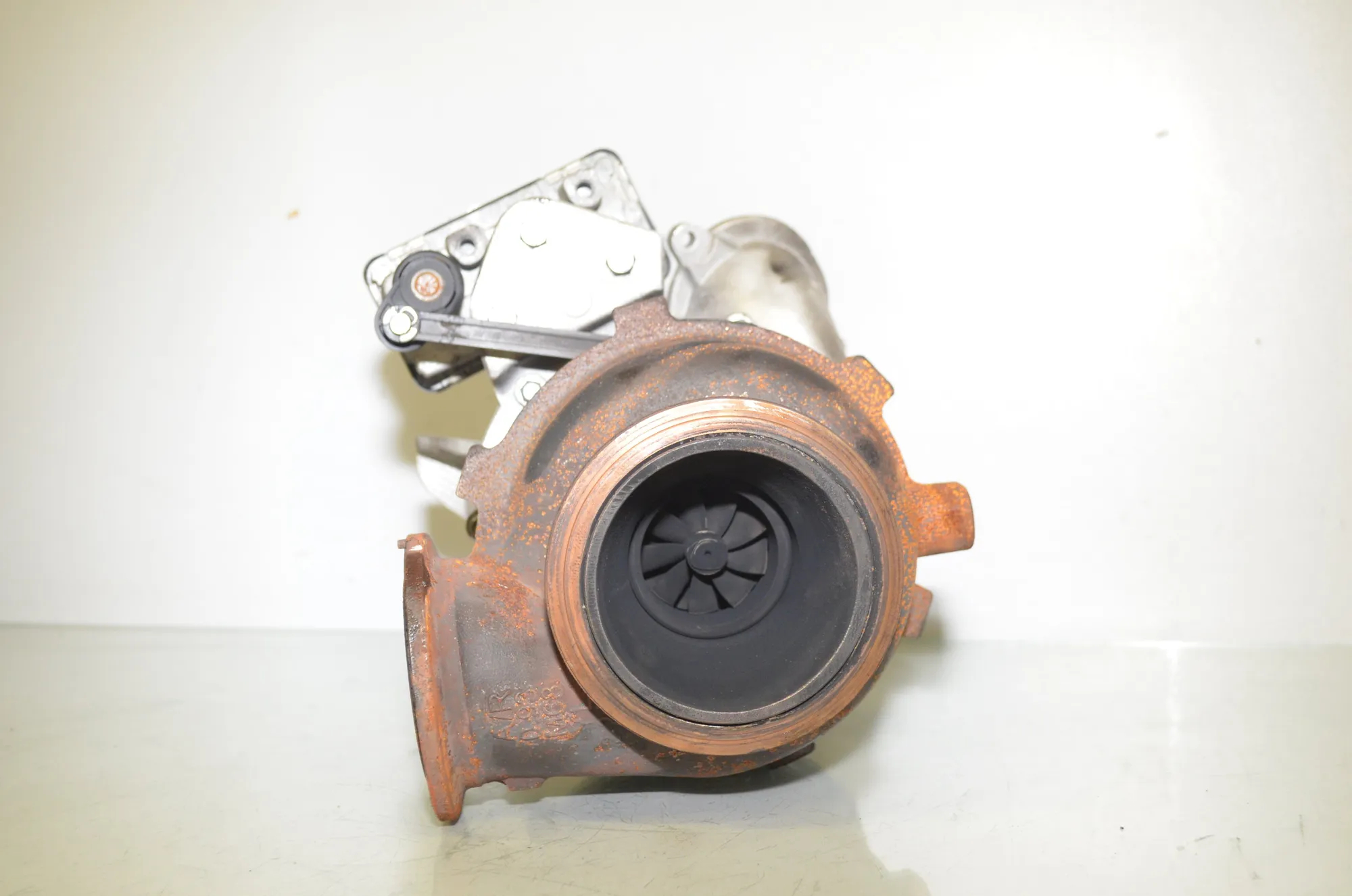 Turbocharger – OEM 7823270 · BMW 5 Touring (F11) 530 d xDrive 2013 – 4