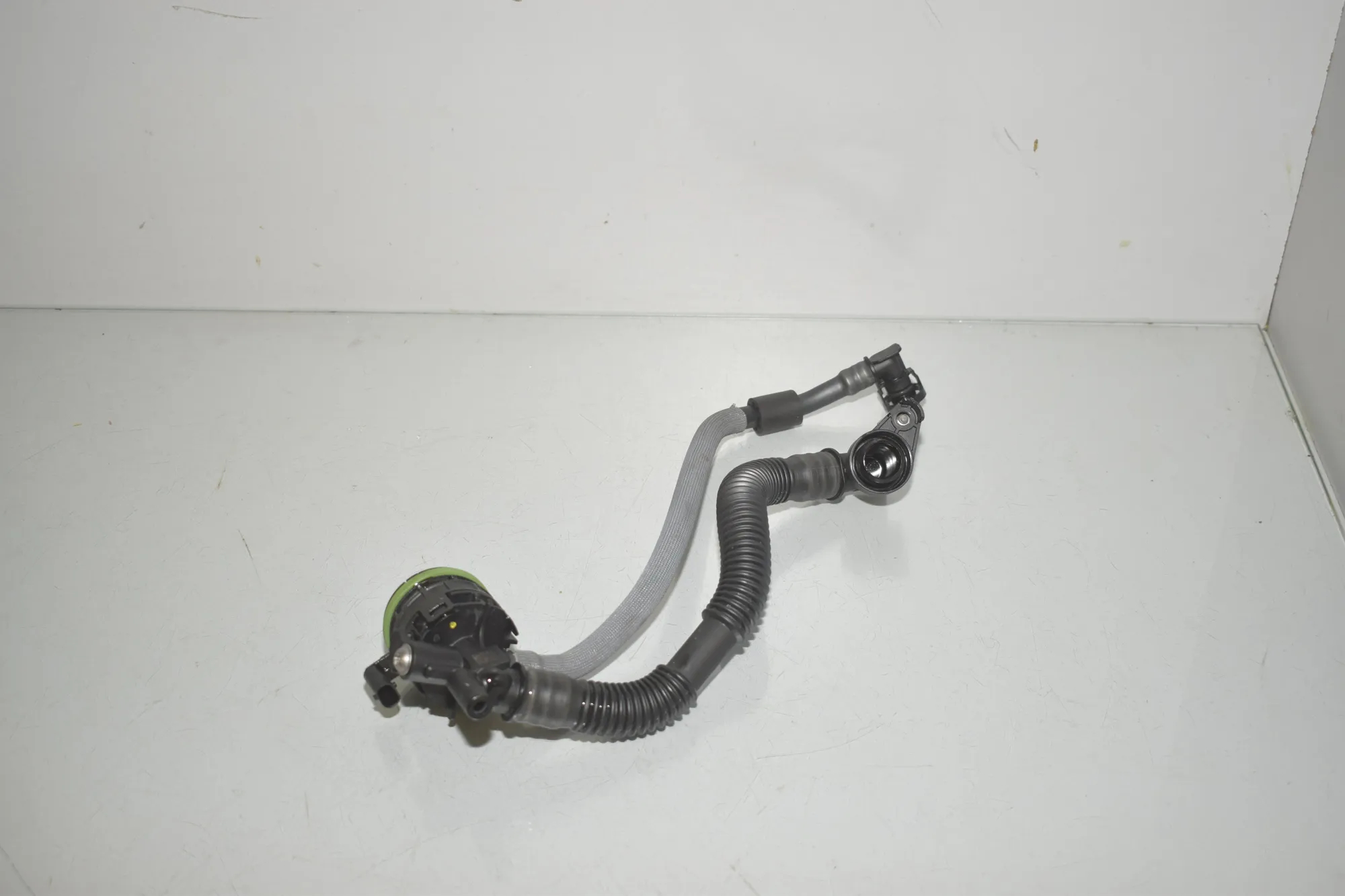 Other Control Units – OEM 9487568 · BMW X1 (U11) (2022 - -) BMW X1 (U11) sDrive 18 i 2024 – 4