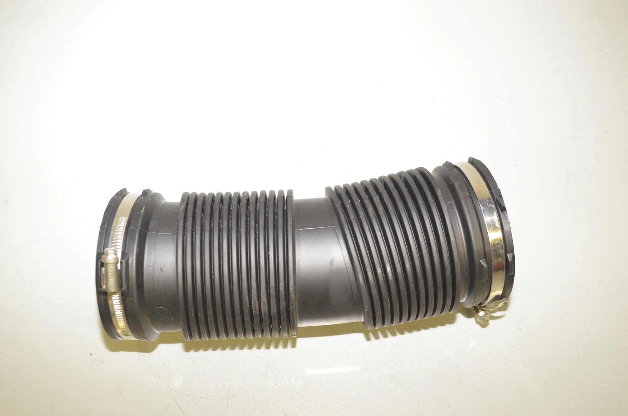 Air Intake Tube – OEM 1292717 · BMW X1 (U11) (2022 - -) BMW X1 (U11) sDrive 18 i 2024