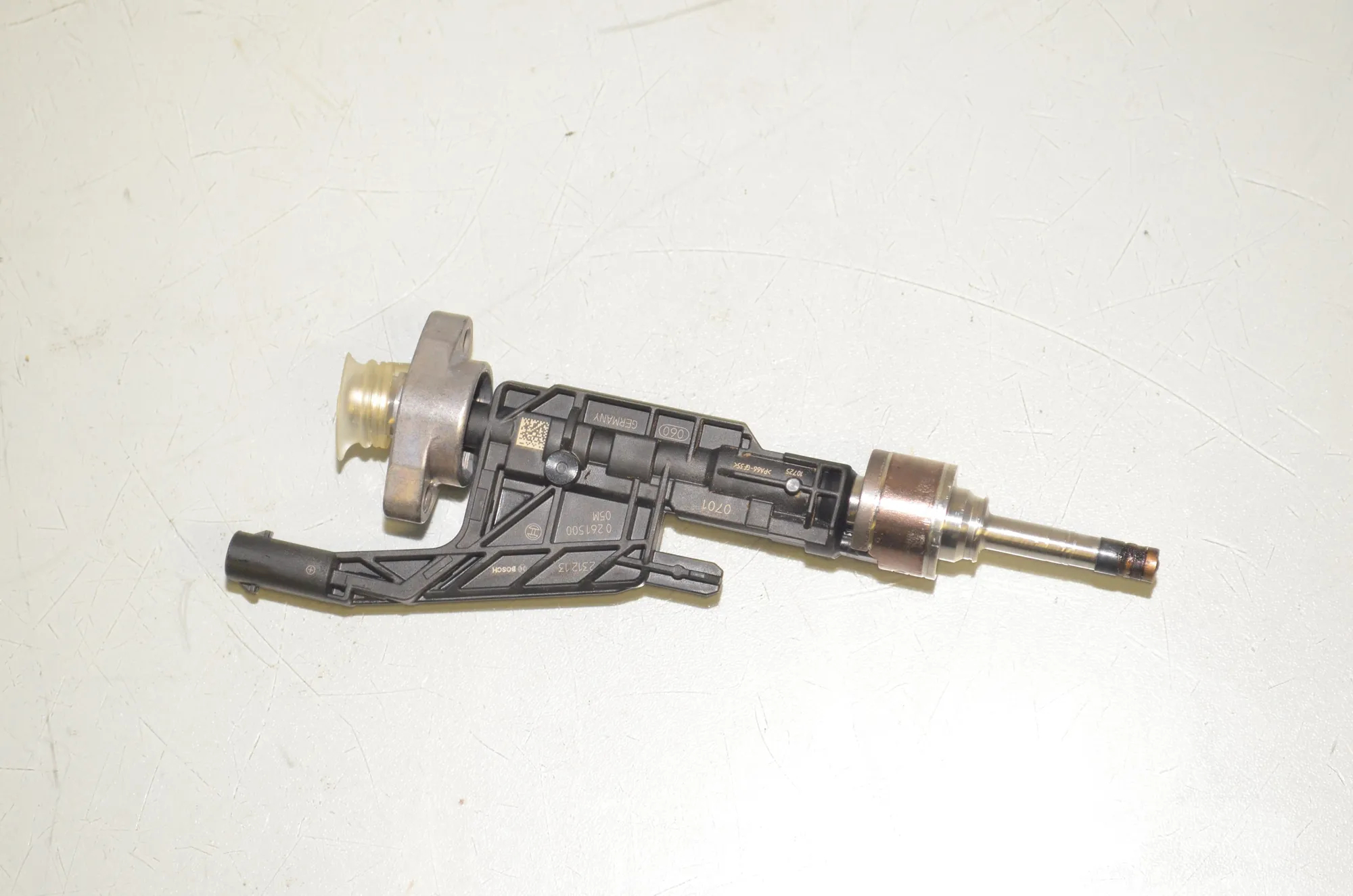 Fuel Injector – OEM 8744746 · BMW X1 (U11) (2022 - -) BMW X1 (U11) sDrive 18 i 2024