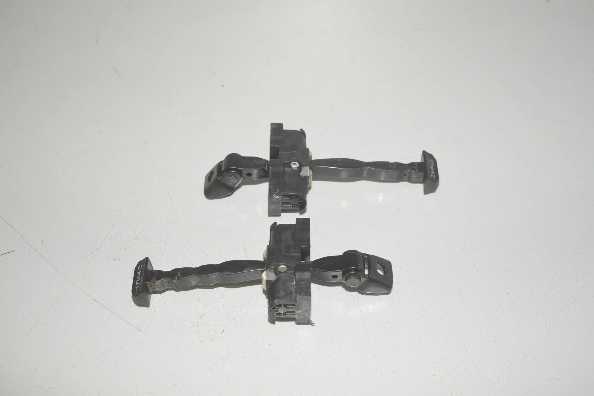 Front Left Door Soft Close Unit · BMW 2 Active Tourer (F45) 216 d 2017 – 2