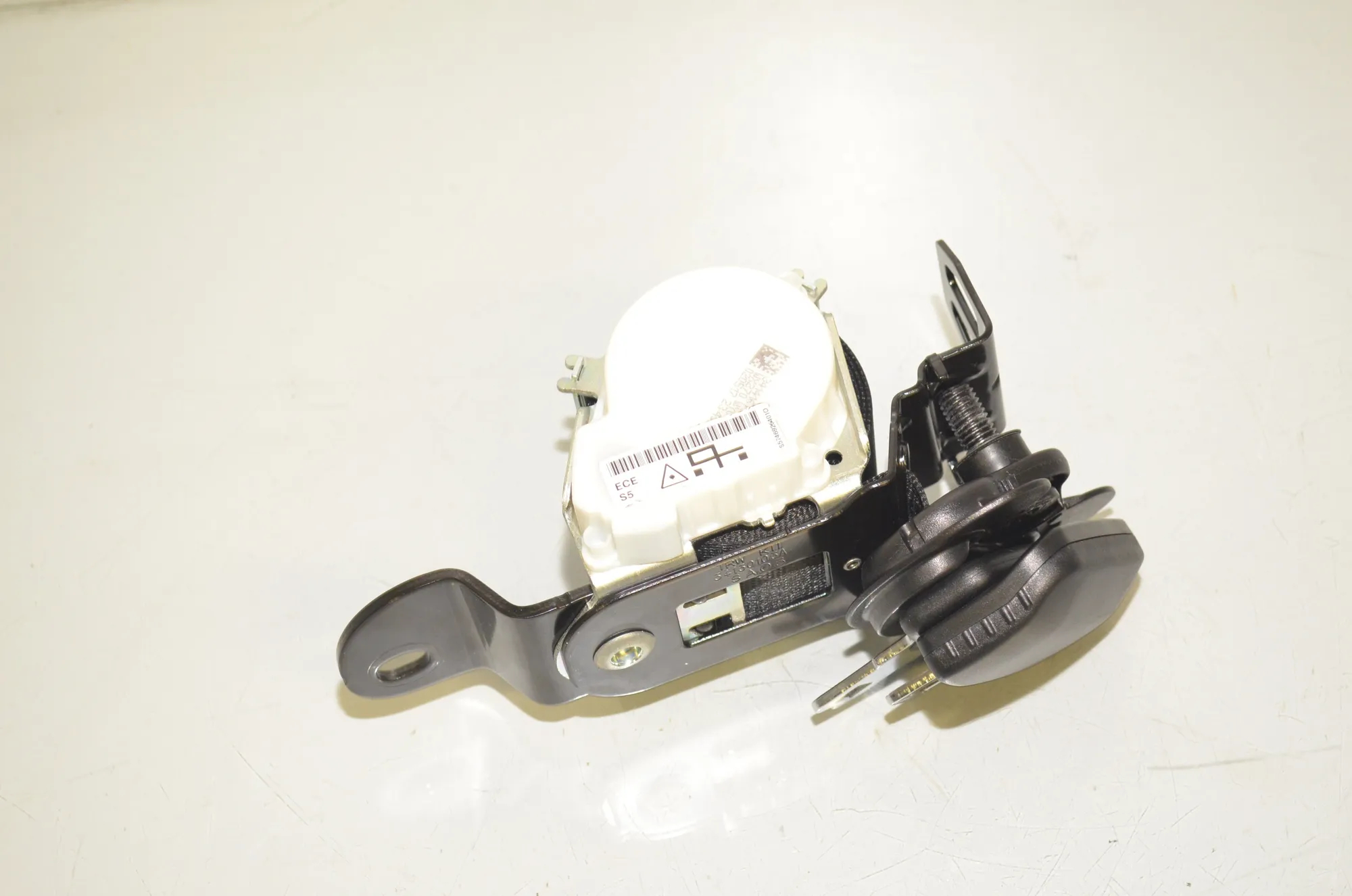 Rear Middle Seatbelt – OEM 7469264 · BMW 2 Active Tourer (F45) 216 d 2017 – 3