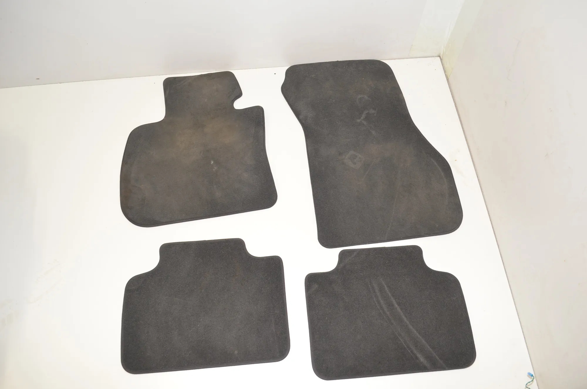 Floor Mat Set – OEM 7409638 · BMW 2 Active Tourer (F45) 216 d 2017