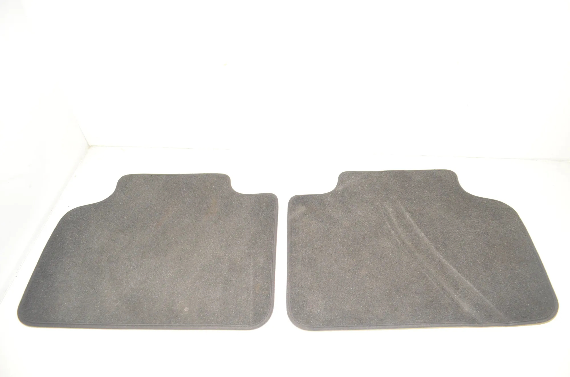 Floor Mat Set – OEM 7409638 · BMW 2 Active Tourer (F45) 216 d 2017 – 2