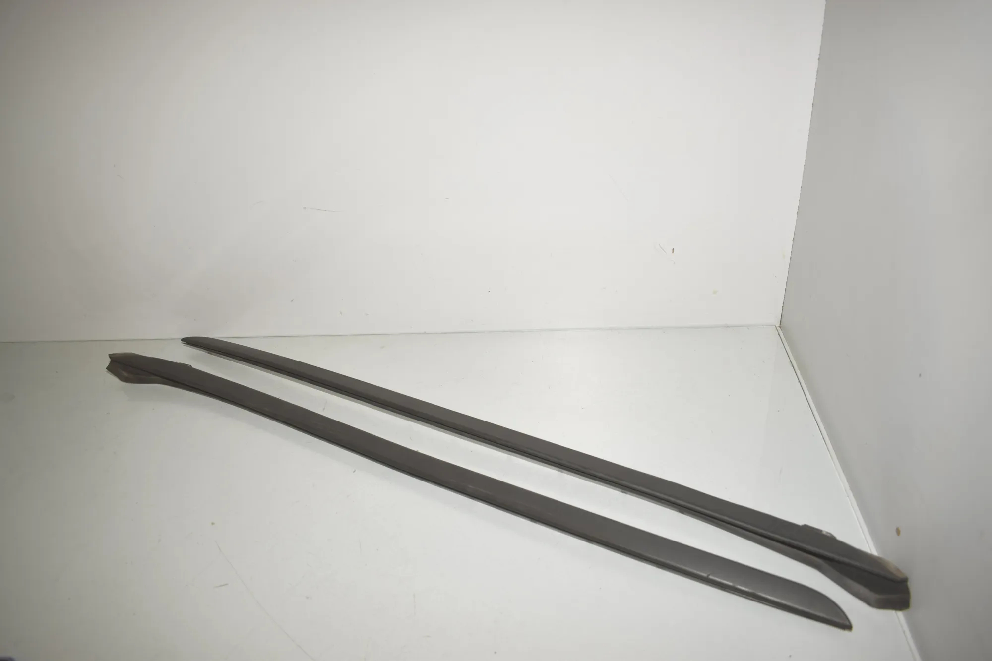 Front Windshield Trim – OEM 7301036 · BMW 2 Active Tourer (F45) 216 d 2017 – 3