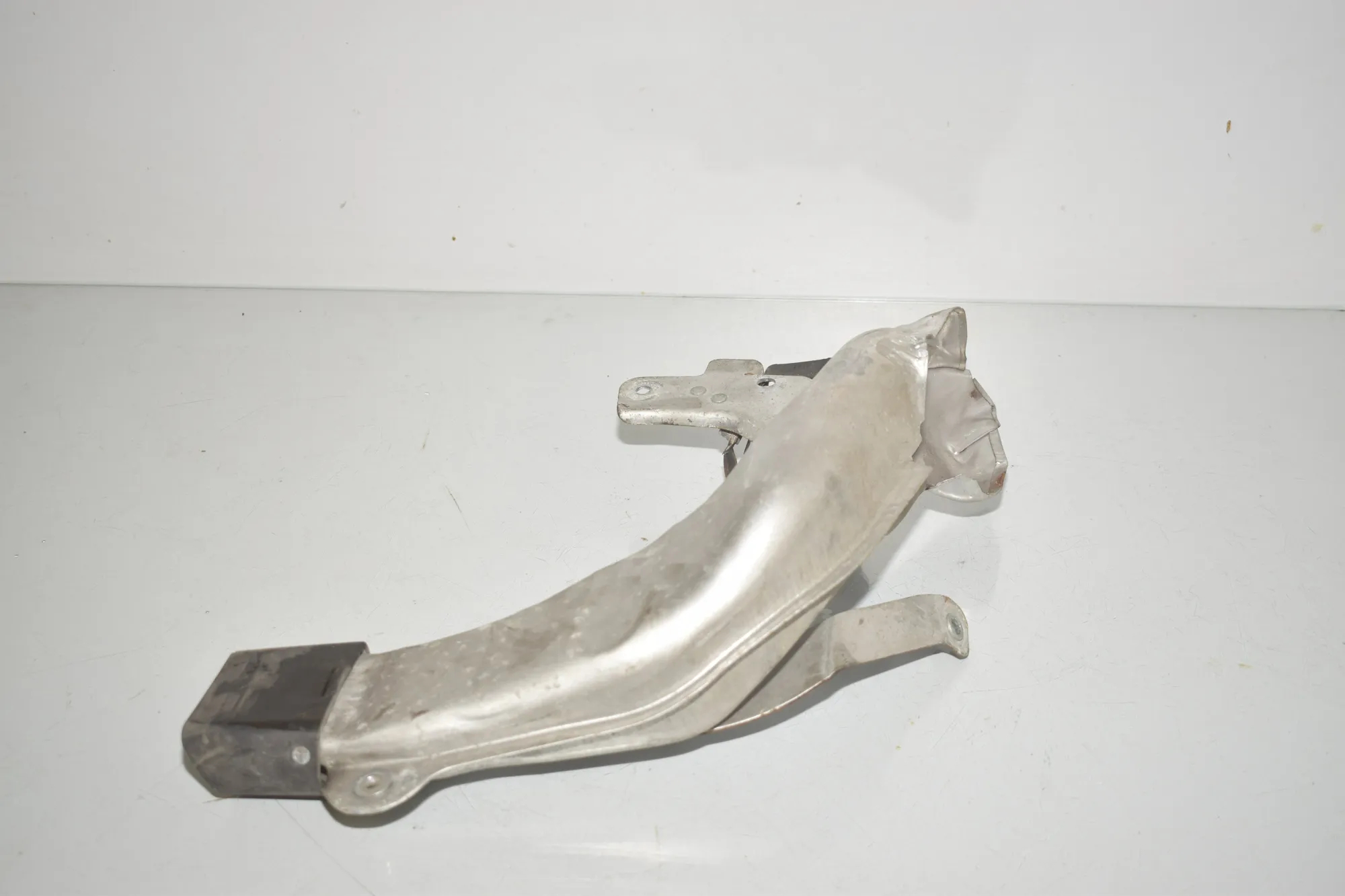 Other Engine Compartment Parts – OEM 8617349 · BMW 2 Active Tourer (F45) 225 xe 2018 – 3
