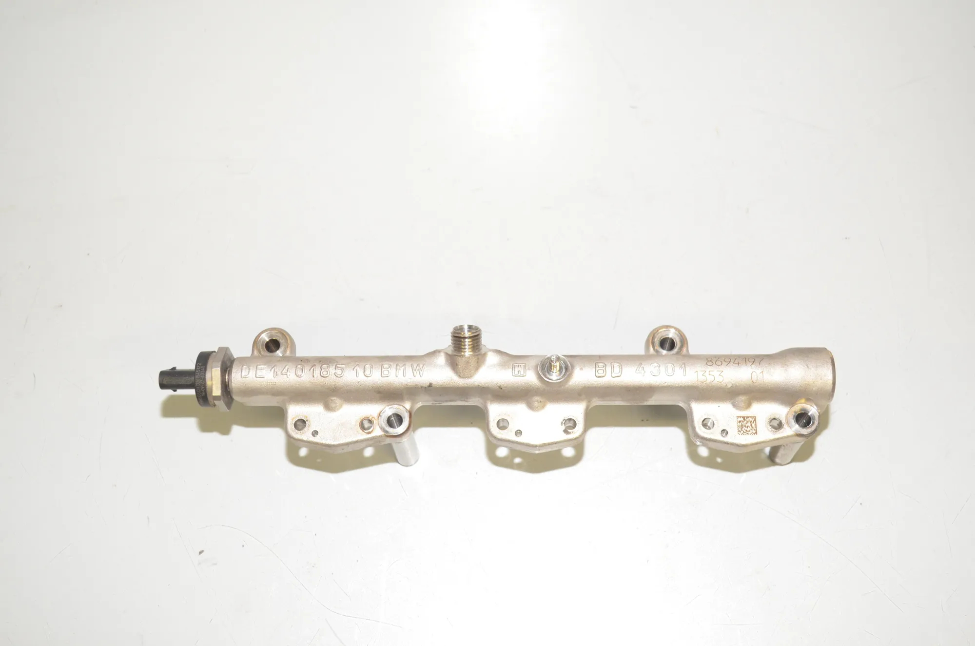 Fuel Rail – OEM 8694197 · BMW 2 Active Tourer (F45) 225 xe 2018