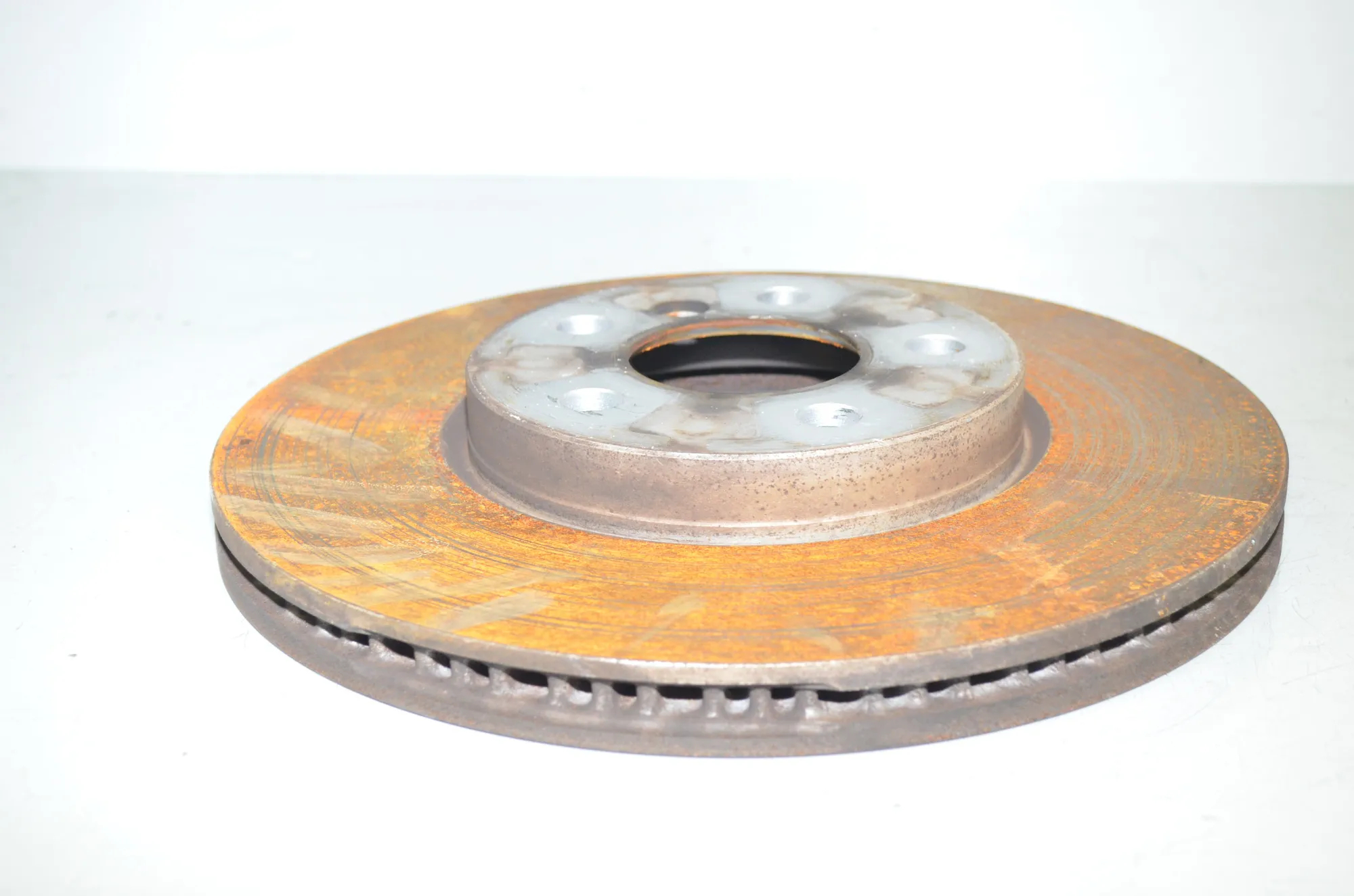 Front Right Brake Disc – OEM 6891079 · BMW X1 (U11) (2022 - -) BMW X1 (U11) sDrive 18 i 2024 – 2