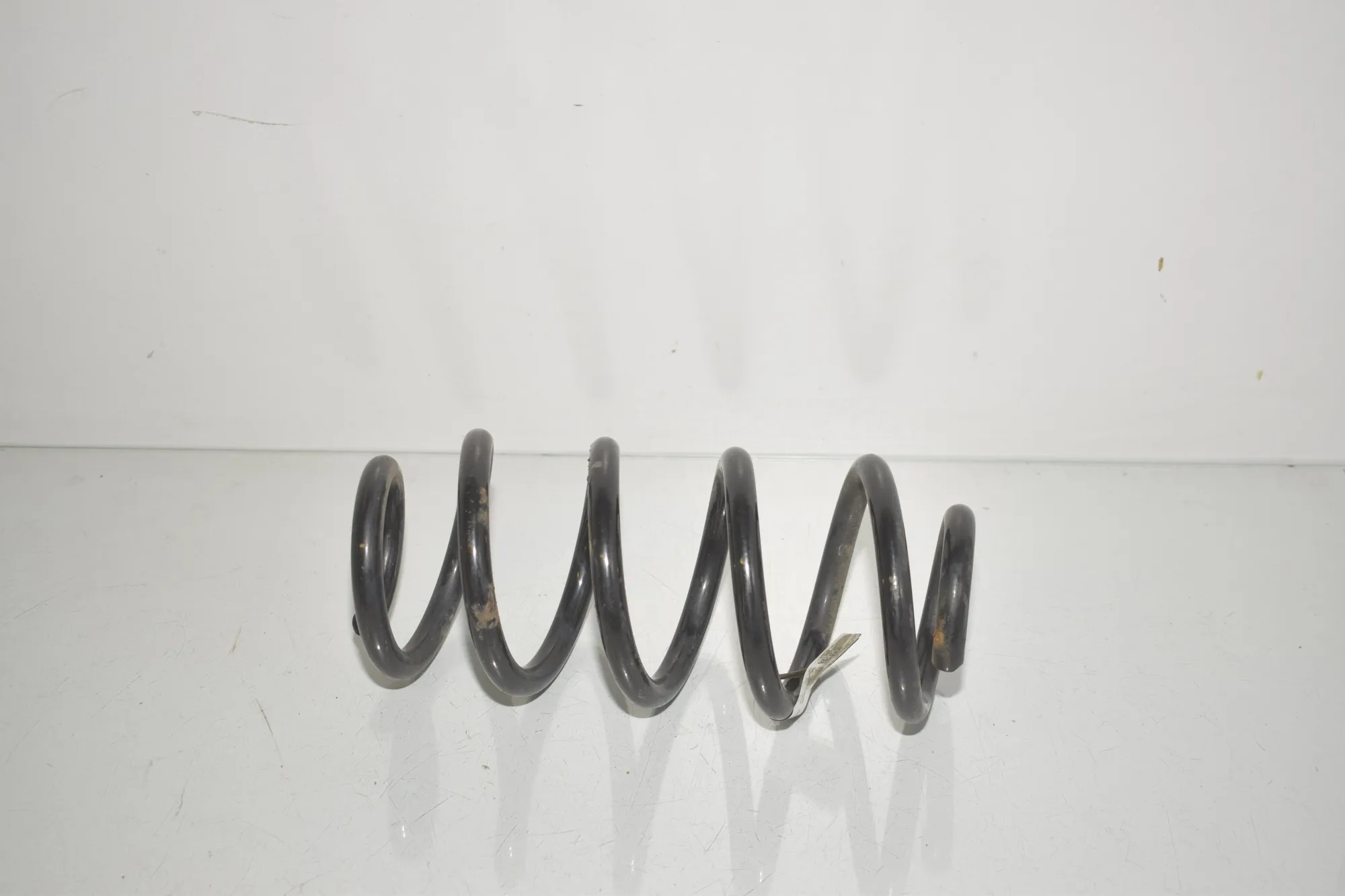 Rear Right Coil Spring – OEM 8838147 · BMW X1 (U11) (2022 - -) BMW X1 (U11) sDrive 18 i 2024