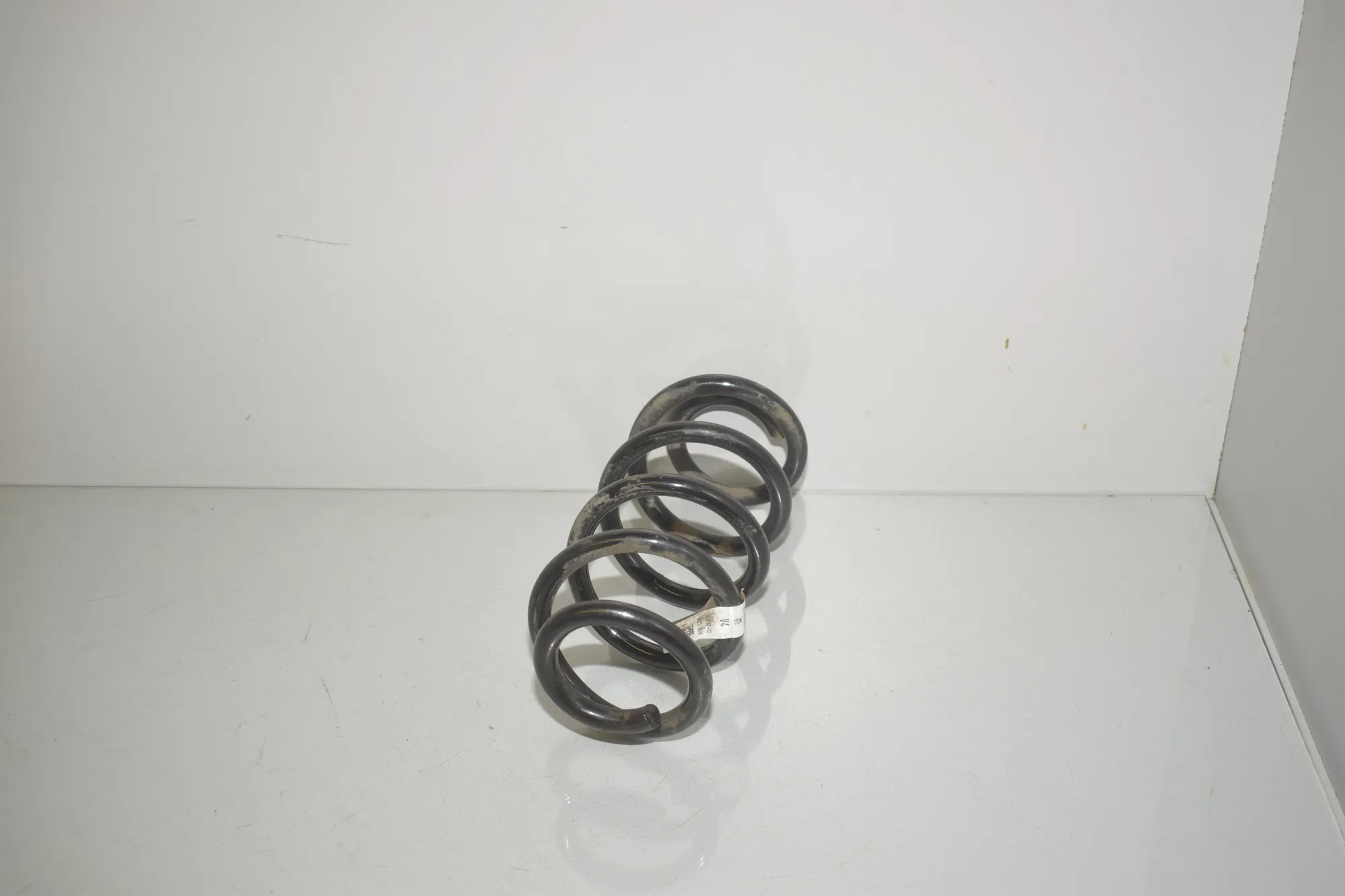 Rear Right Coil Spring – OEM 8838147 · BMW X1 (U11) (2022 - -) BMW X1 (U11) sDrive 18 i 2024 – 2