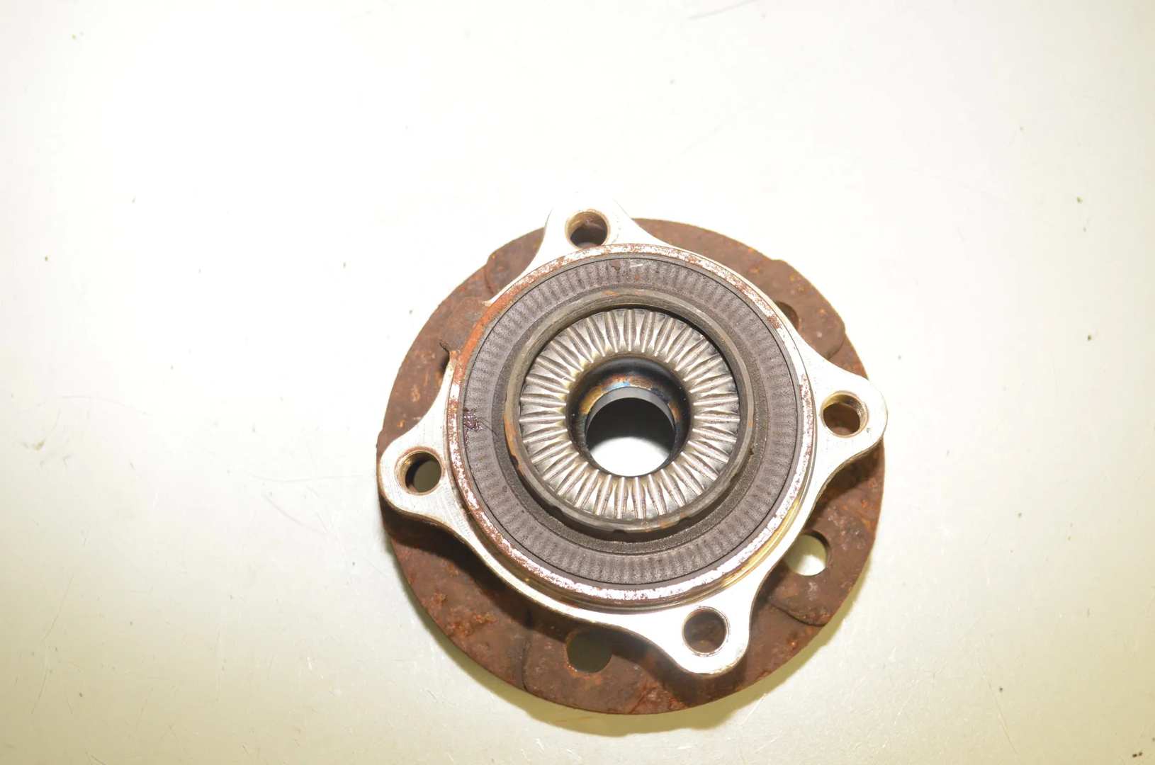 Front Left Wheel Bearing – OEM 8845775 · BMW 2 Active Tourer (F45) 225 xe 2018 – 3
