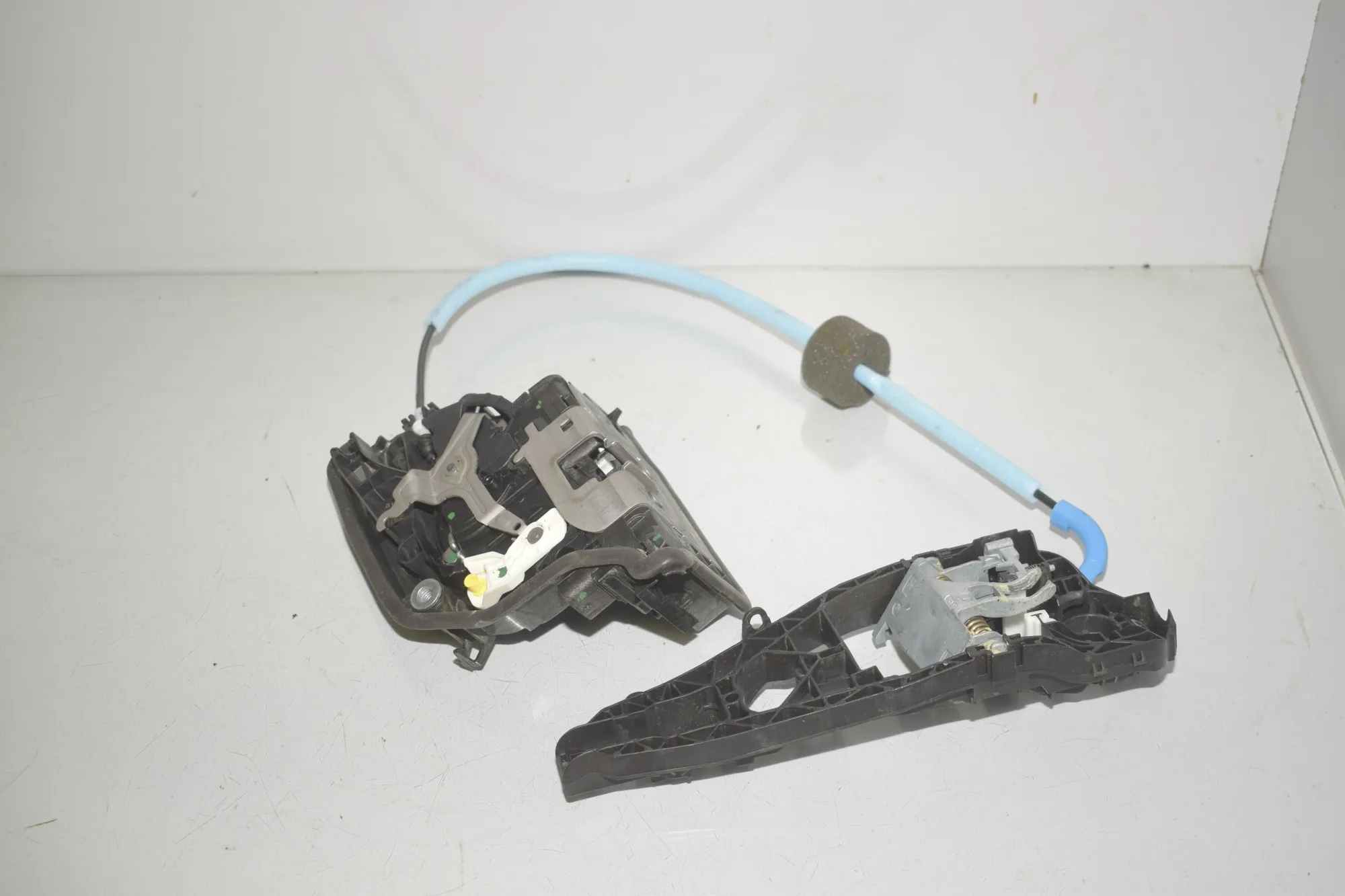Rear Left Door Lock – OEM 7281939 · BMW 2 Active Tourer (F45) 225 xe 2018 – 4