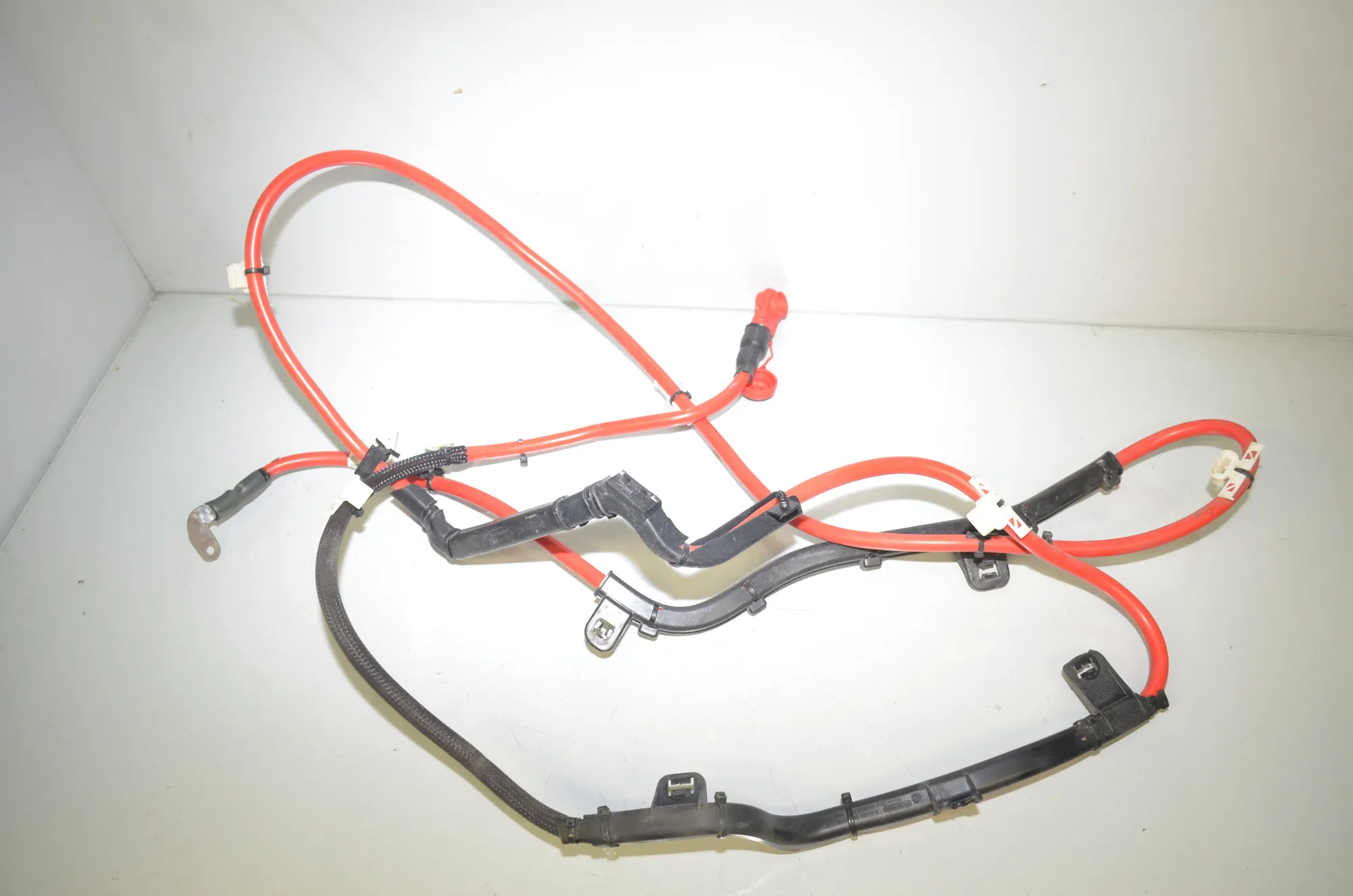 Positive Battery Cable – OEM 6803328 · BMW 2 Active Tourer (F45) 225 xe 2018 – 2