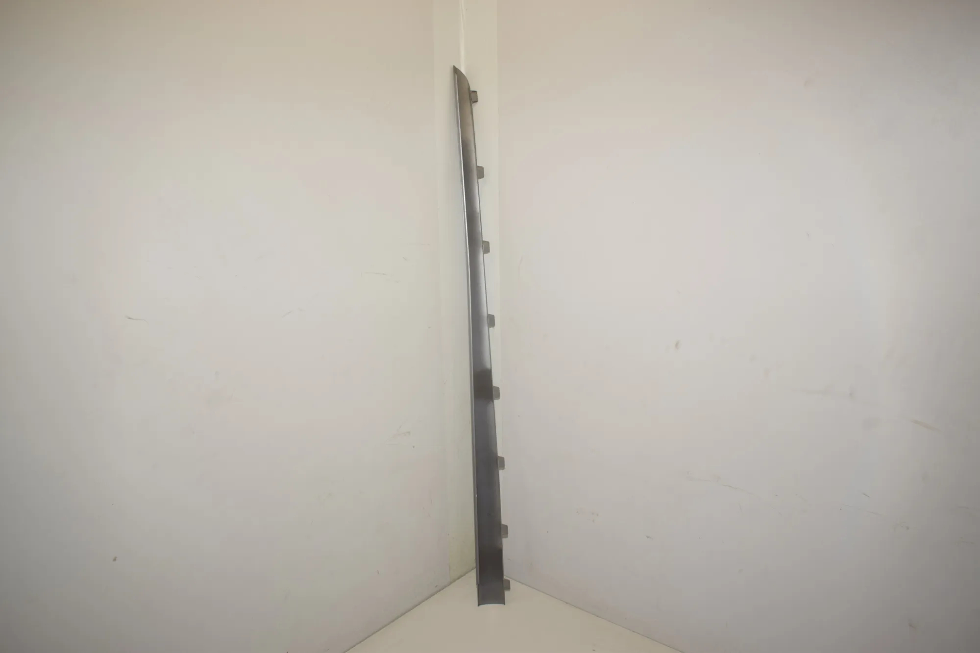 Right Side Plastic Sideskirt Cover – OEM 7369840 · BMW i3 (I01) Electric 2019 – 3